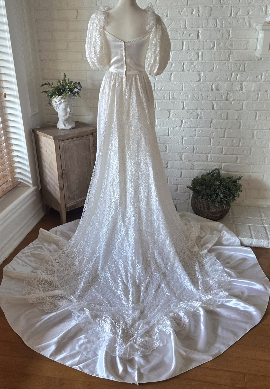 Vtg 80s Romantic Princess Diana Theme Wedding Gown, 4/S, Satin & Lace, Bustle