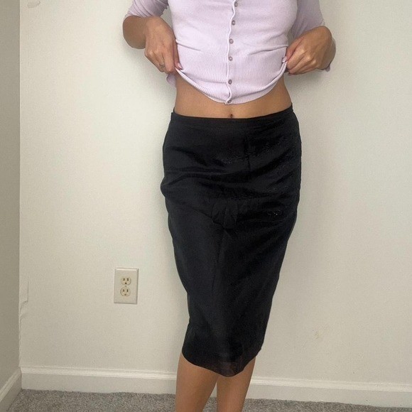 vintage chic mid rise 100% silk midi skirt