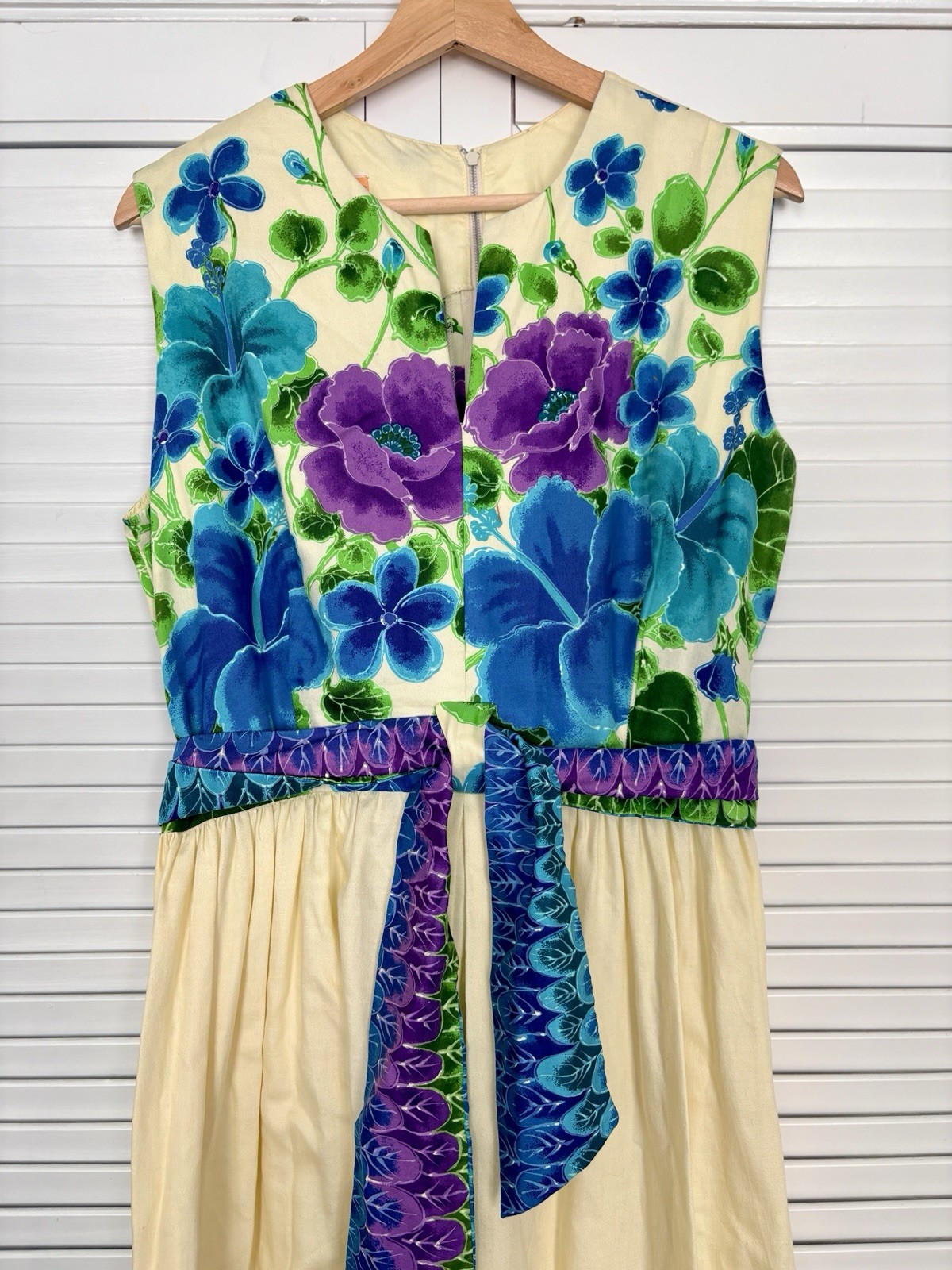 Waltah Clarke’s Vintage 1960s Sleeveless Hawaiian Floral Cotton Maxi Dress 16
