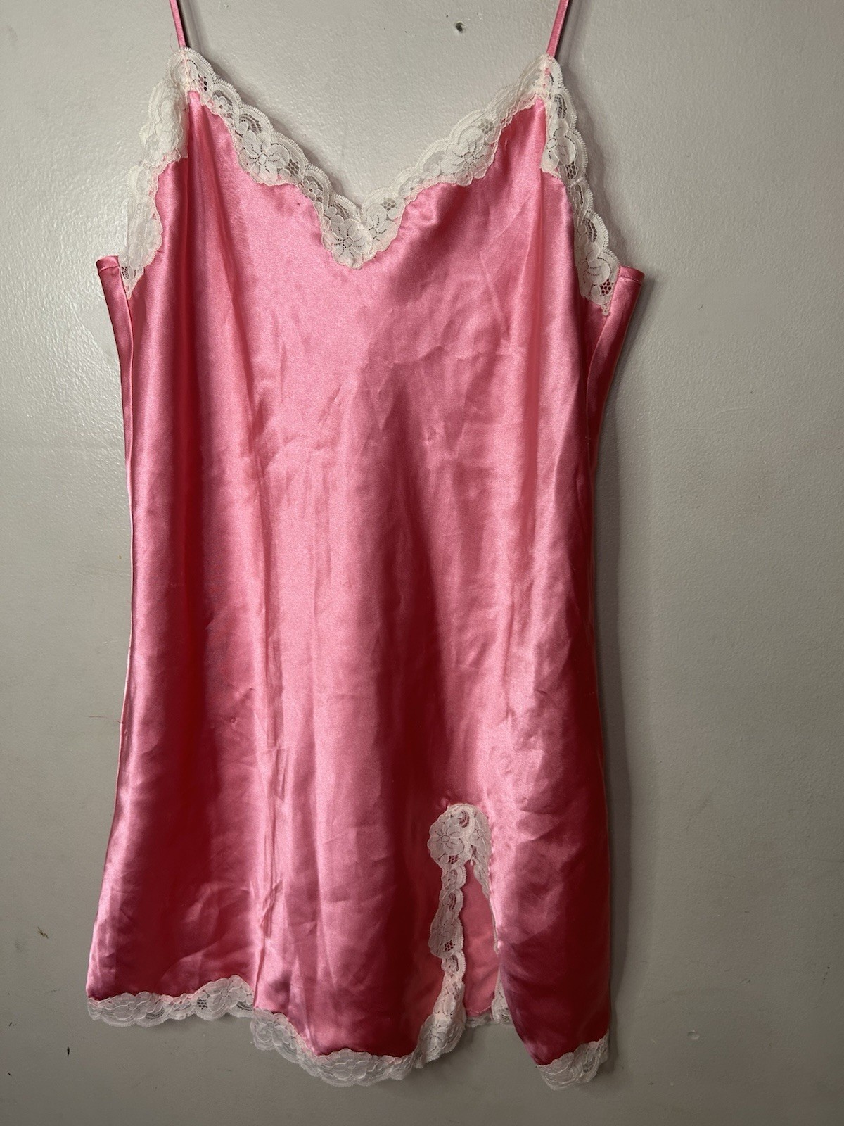 Vntge Peach pink Satin Lace Chemise Slip Nightgown Y2K Lingerie Women’s M/L Cruz