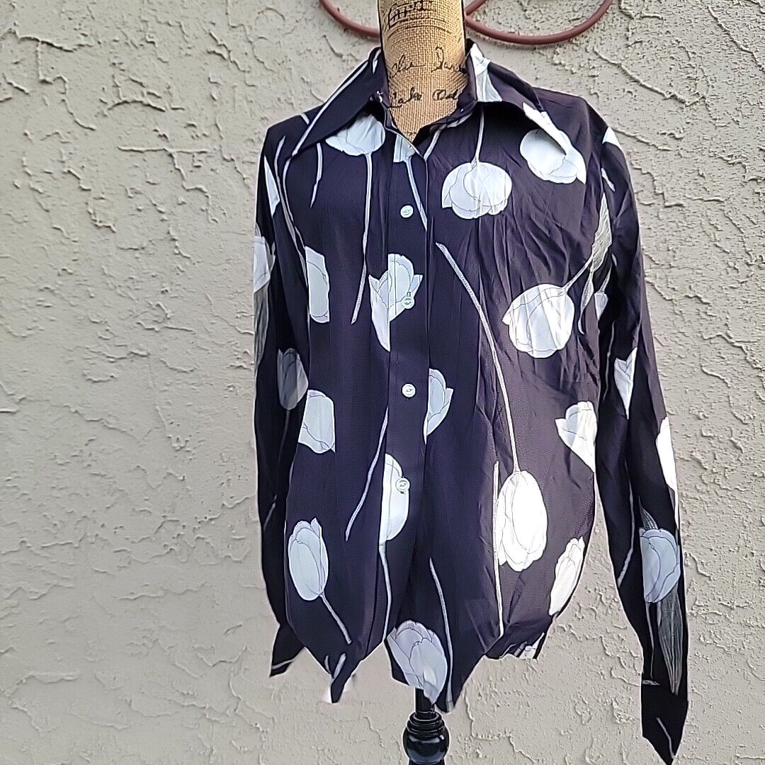 Vintage 70s Lady Caper Mates Long Sleeve Shirt Blouse, Black W White Tulips