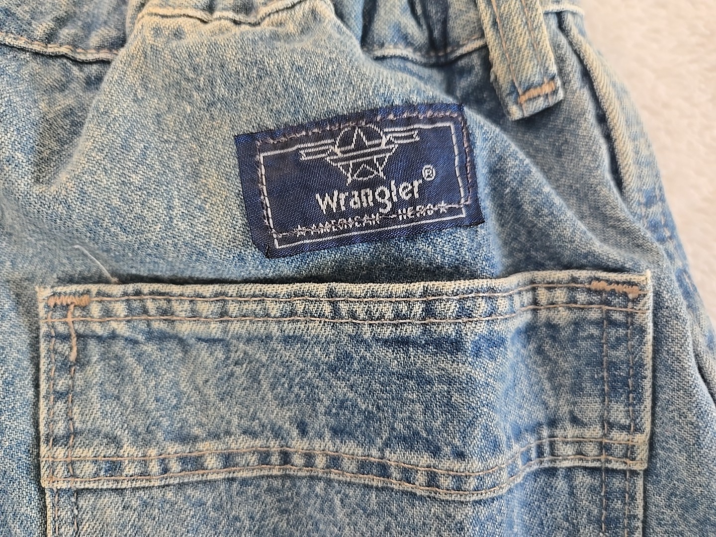 Wrangler Vtg 1997 American Hero Pleated Denim Jeans Womans Sz 30×30 USA Relaxed