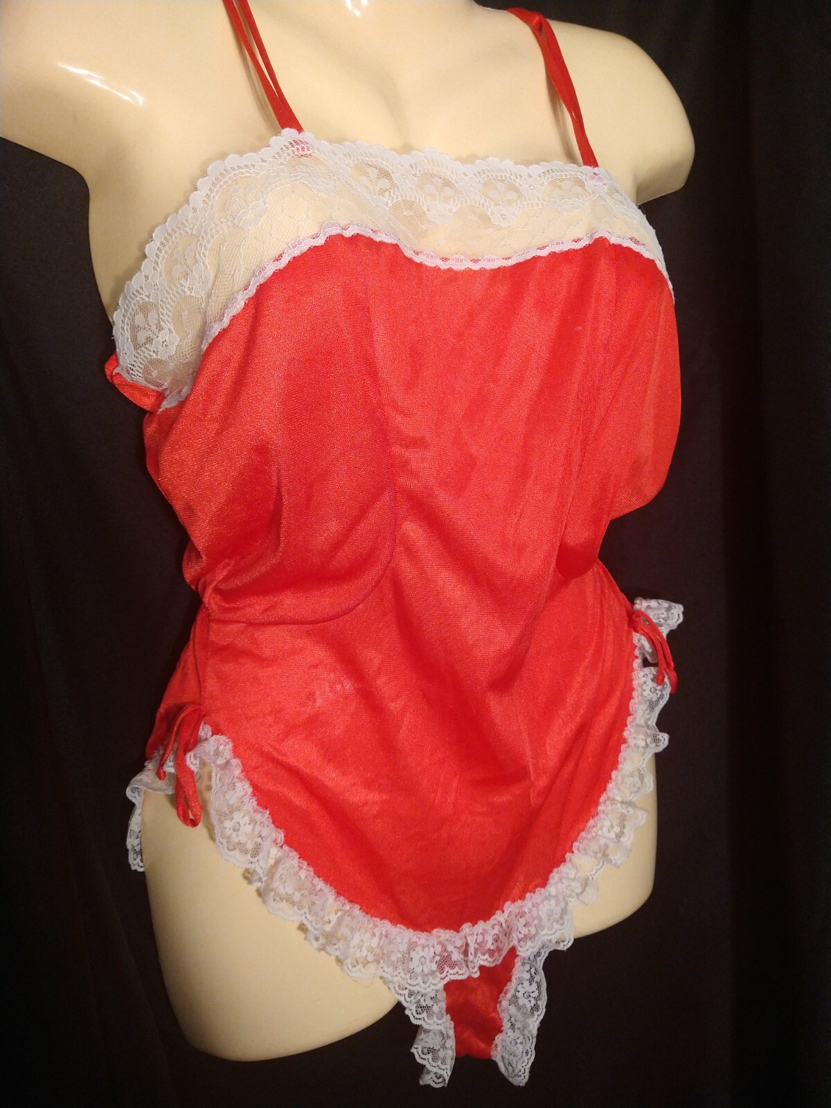 Jennifer Dale Red Silky Nylon & Lace Romper Slip On Teddy Bodysuit sz M Vintage