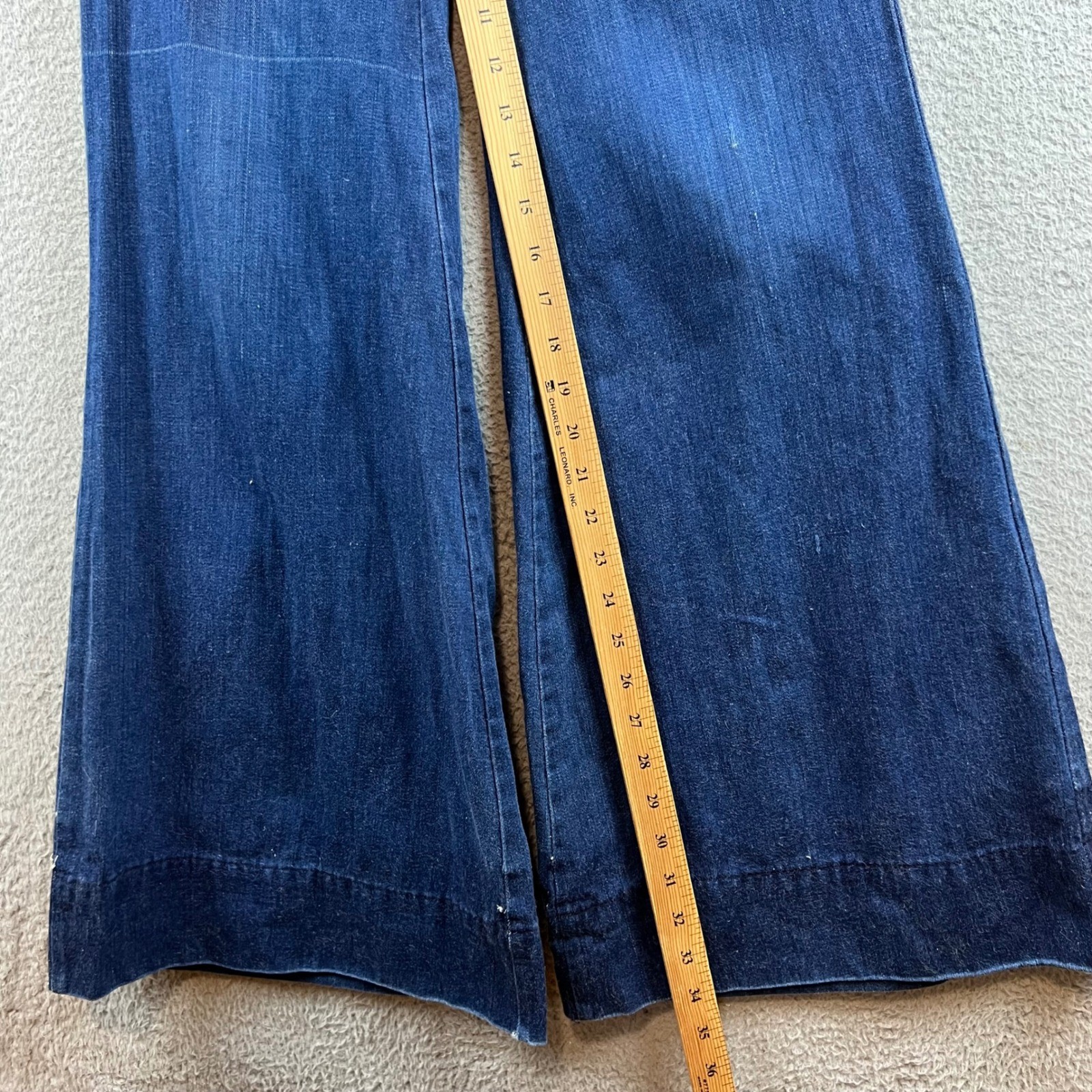 Vintage 70s High Waisted Flare Leg Denim Jeans Indigo Blue Wide Leg Trousers 26