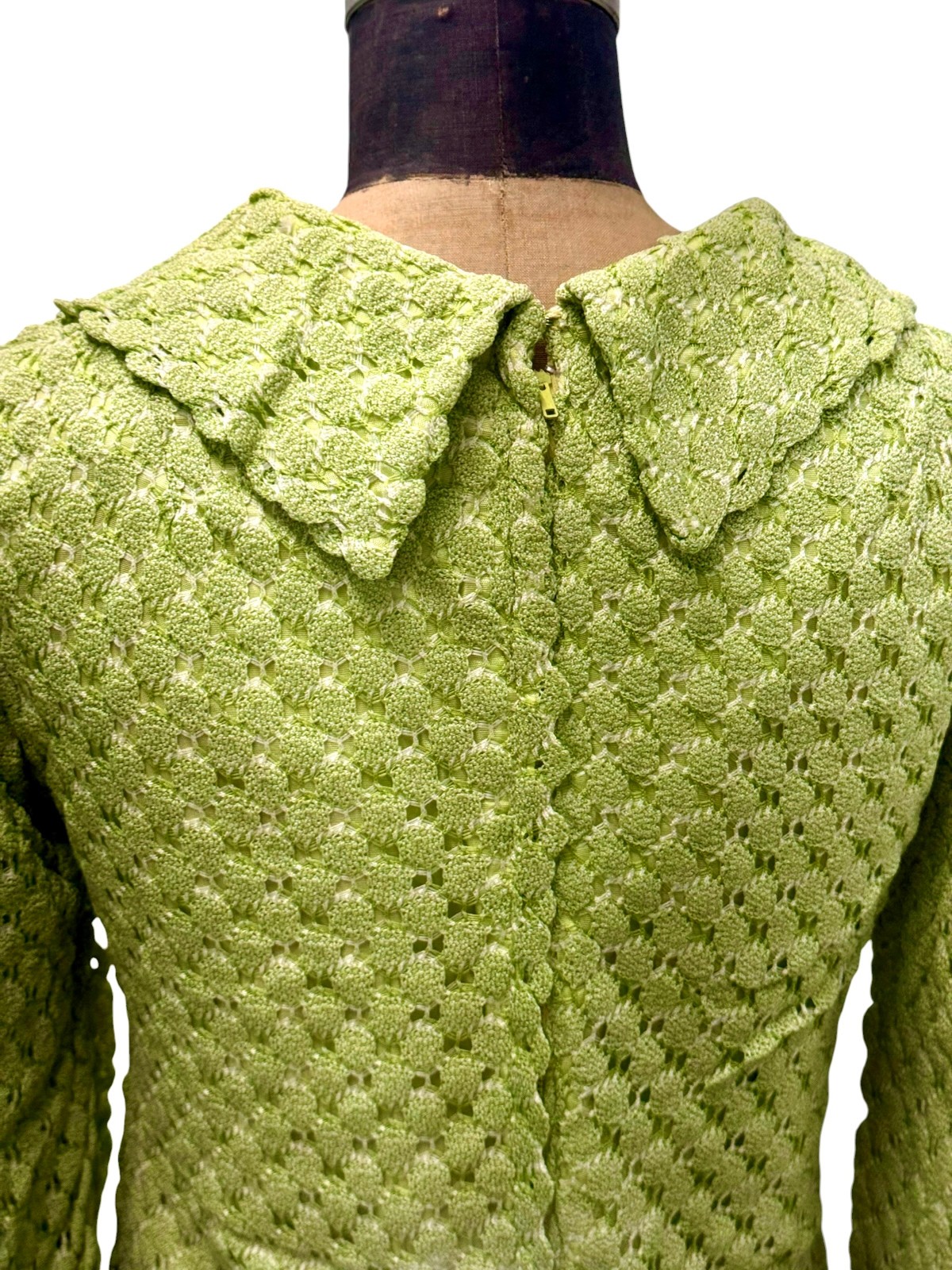 Vintage 1960s Mod Style Green Crochet Lace Mini Dress W/ Dagger Collar Med