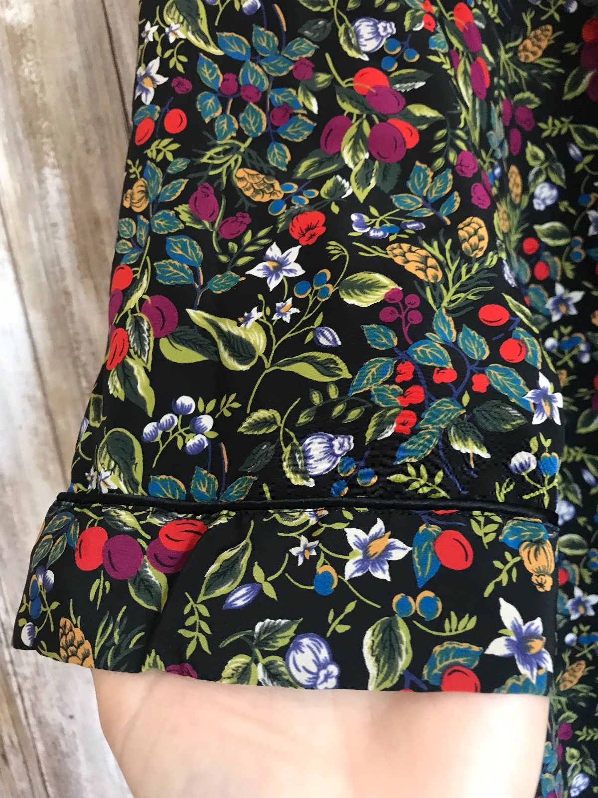 VINTAGE Floral Berry 1/4 Button Down Top Tunic Flowy M L XL