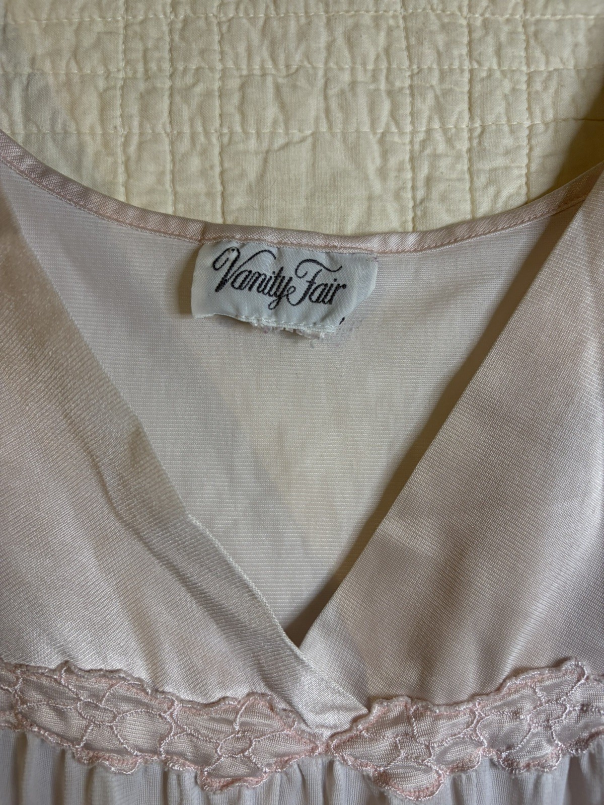 Vintage 1960s/1970s Vanity Fair Pale Pink Silky Nylon Full Slip / Nightgown