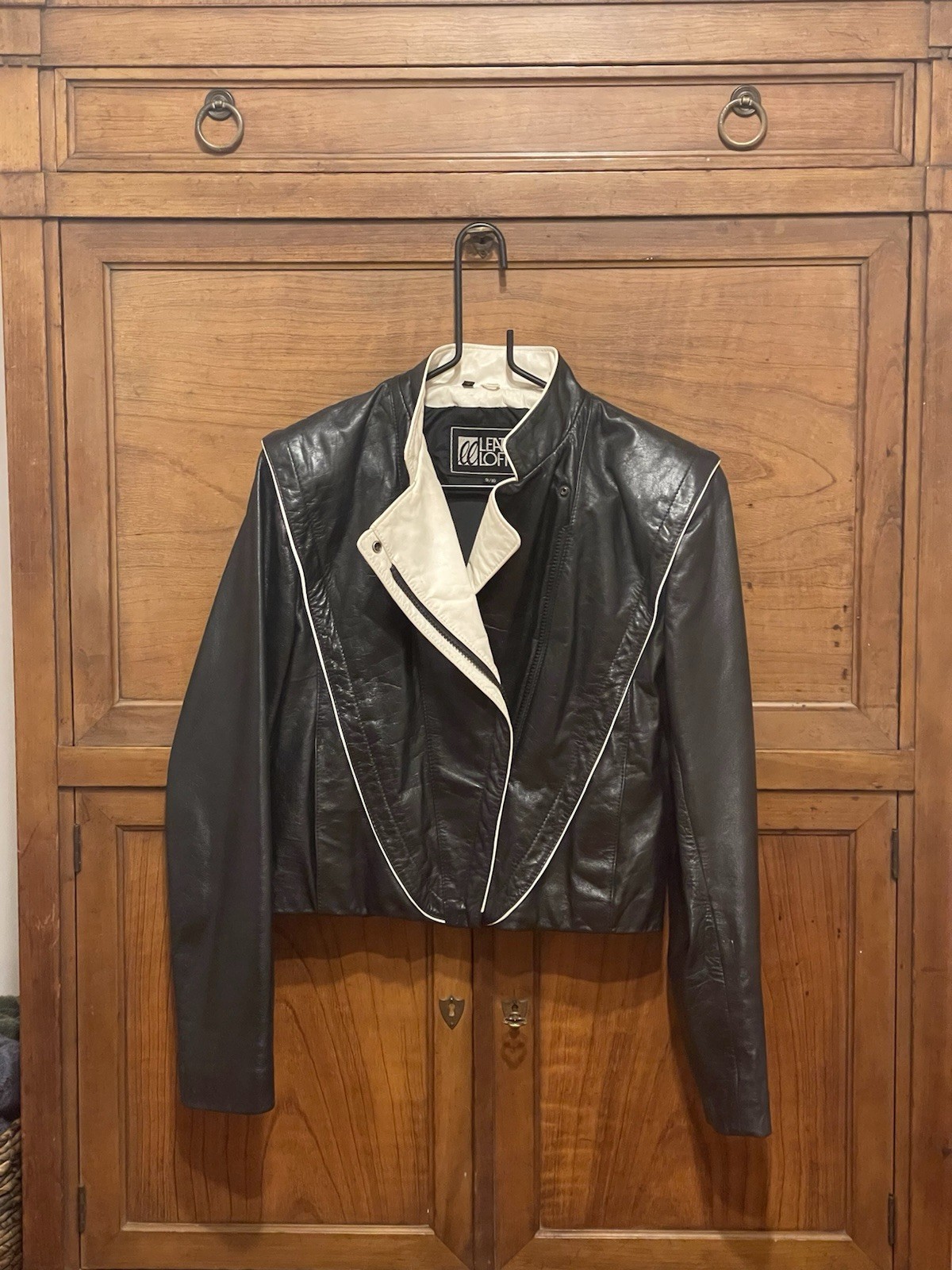 Vintage 80s Leather Jacket, Chic & Versatile, Beautiful Condition, Well-crafted