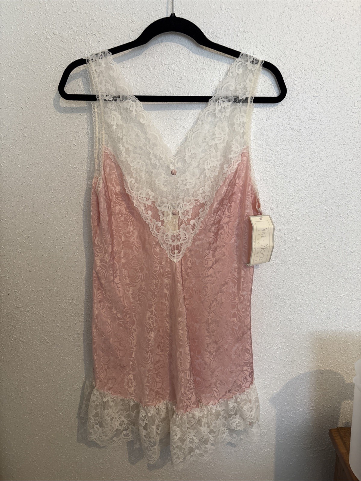 Vintage Val Mode Lingerie Size Medium NWT Pink Lace Nightie, #326