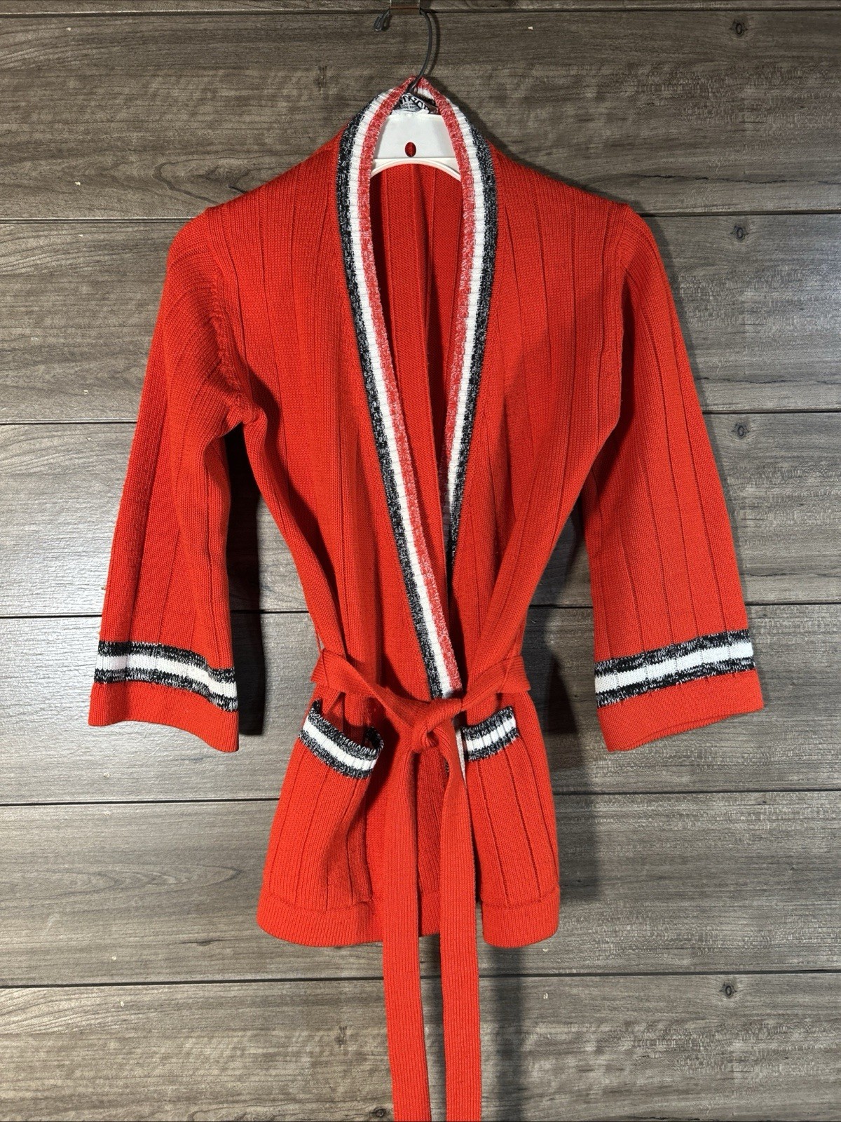 “Joyce”MadeIn HongKong ConjugatedAcrylic SizeSmall SelfTie Belted Sweater 60-70s
