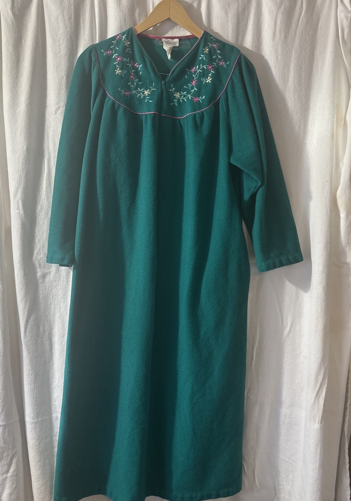 Vintage 60’s/70’s Women’s Emerald Green Fleece Long Bathrobe Grannycore Size M