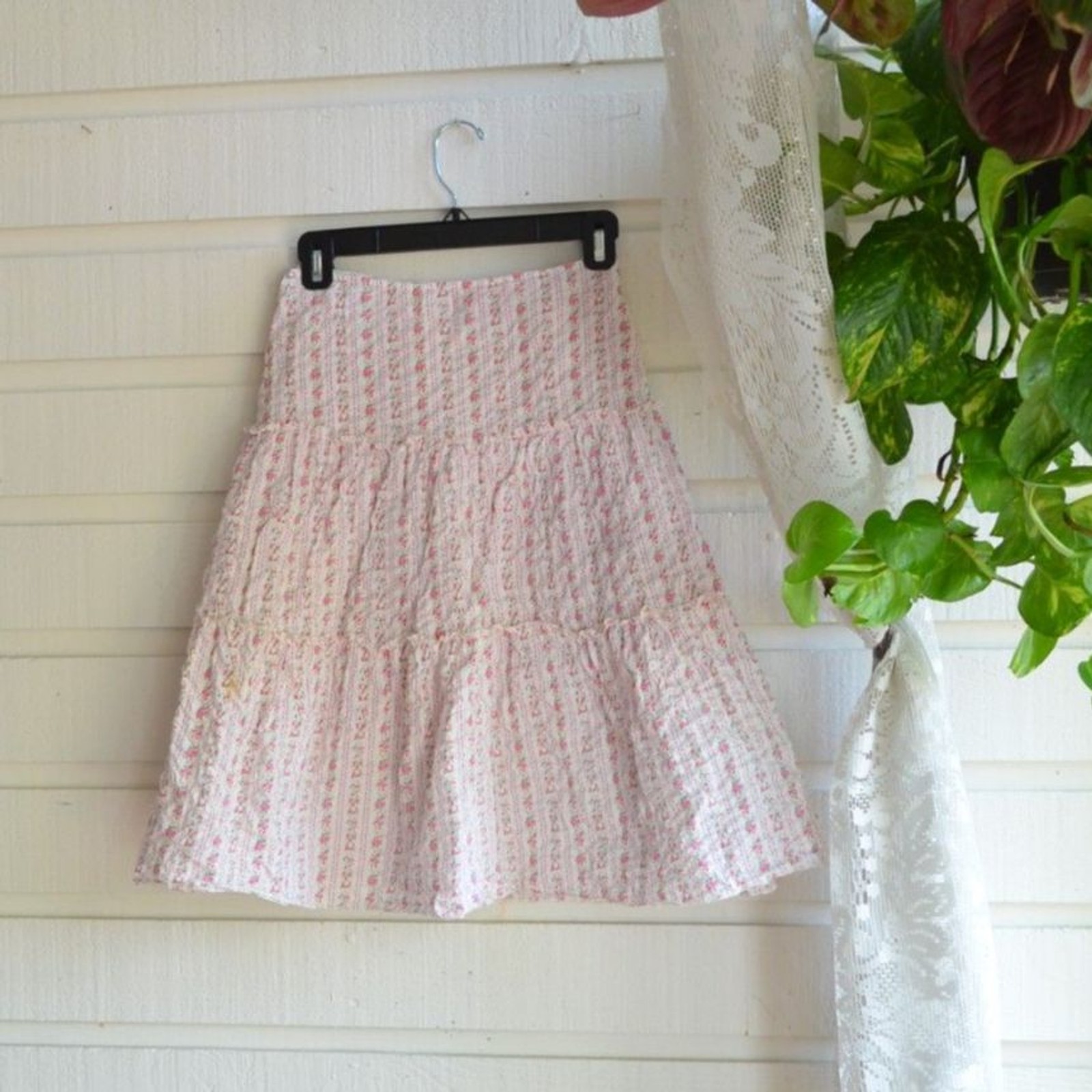 Y2K Mossimo Pink Tiered Ruffle Mini Skirt Boho Coquette – XL