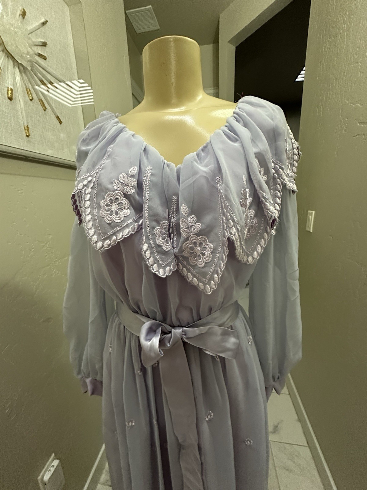 Vintage Noel Sophisticates Light Purple Lilac Prairie Lace Dress