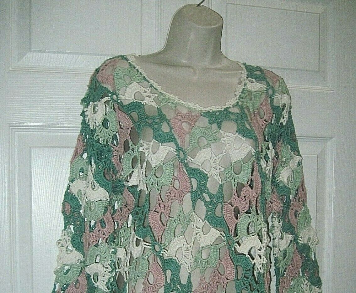 Contempo Women’s One Size Crochet Knit Top White Pink Green Long Sleeves