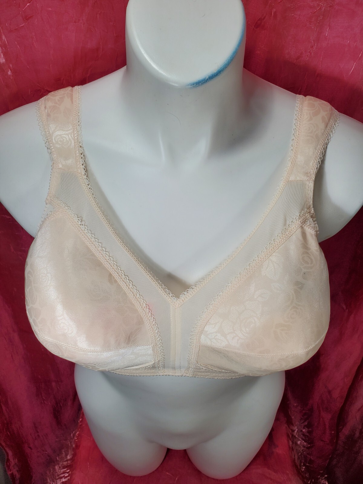 Playtex Silky Satin Bra Women’s Size 38H Beige Lace Sexy Sissy Pin-up Y2K