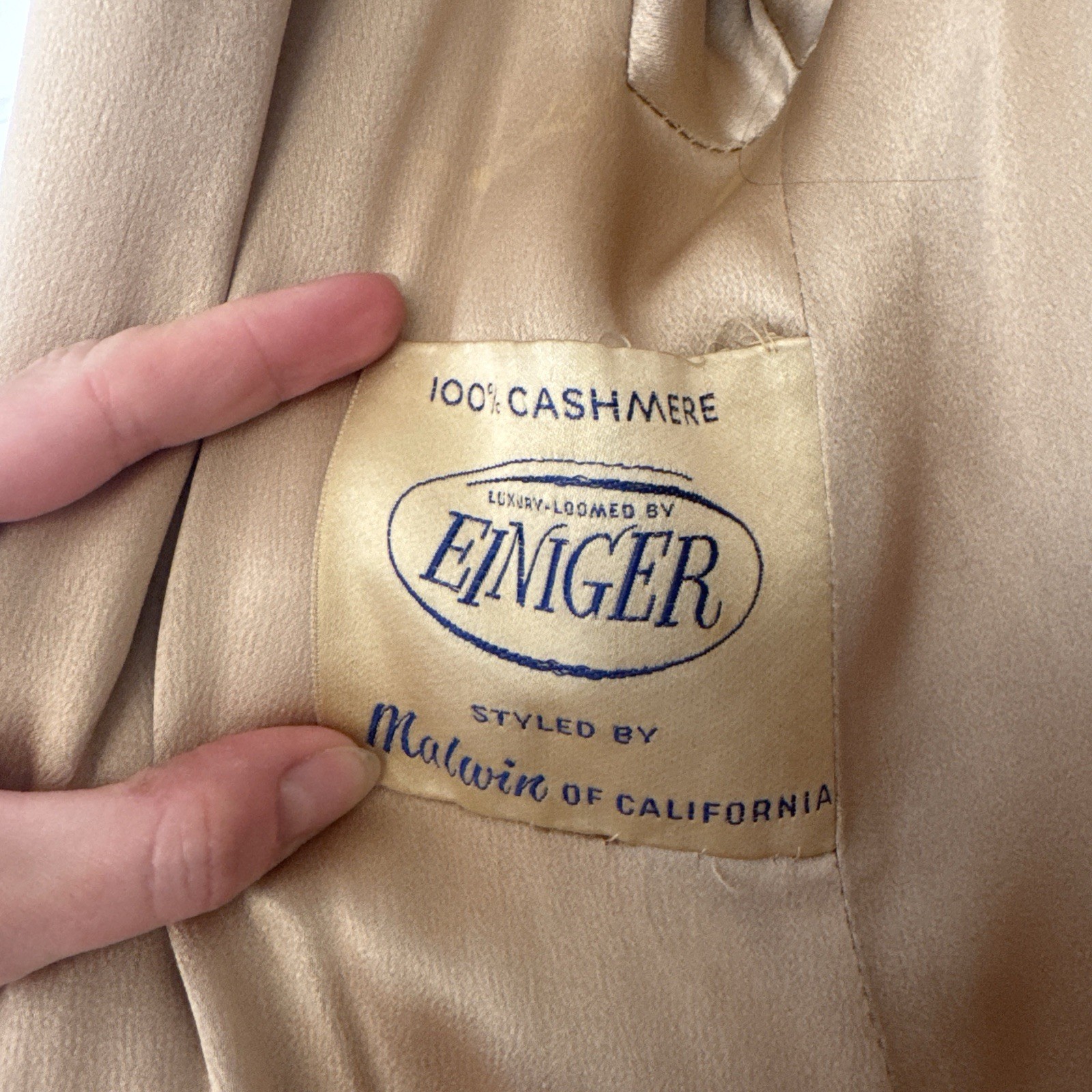 Einger 100% Cashmere with Silk lining Beige Women’s Vintage Coat Elegant Style
