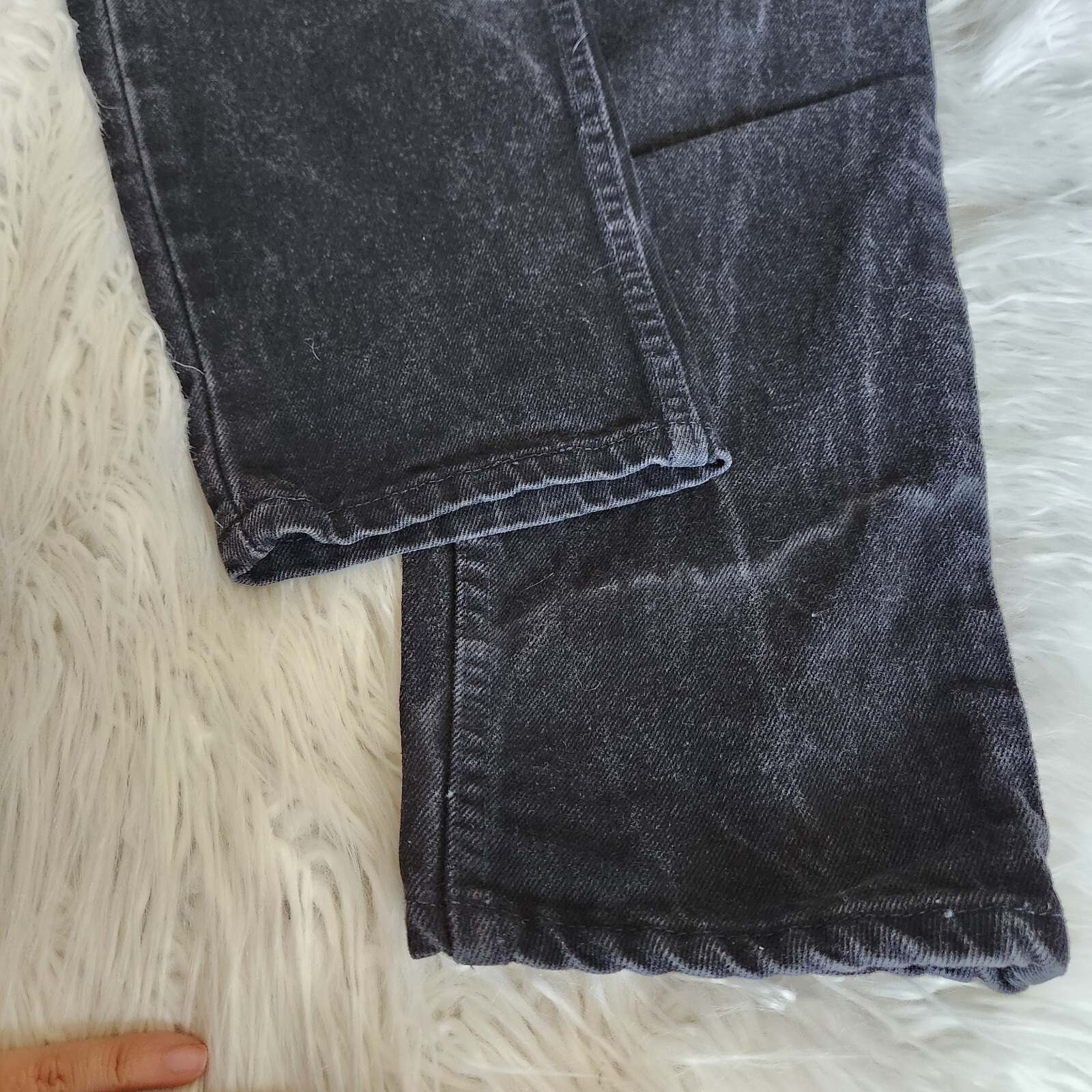 Vintage 90s Levi’s 551 Women Sz 10 27×30 Black Jeans Relaxed Fit Tapered Leg Zip