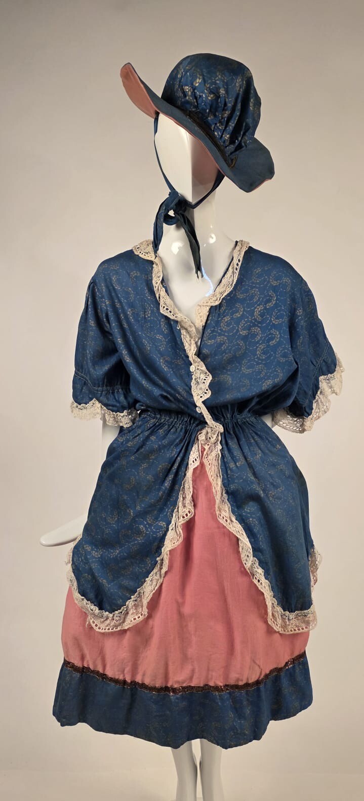 1920’S 3 PC GOLD STENCIL POLONAISE COSTUME DRESS W MATCHING HAT IN 18TH C STYLE