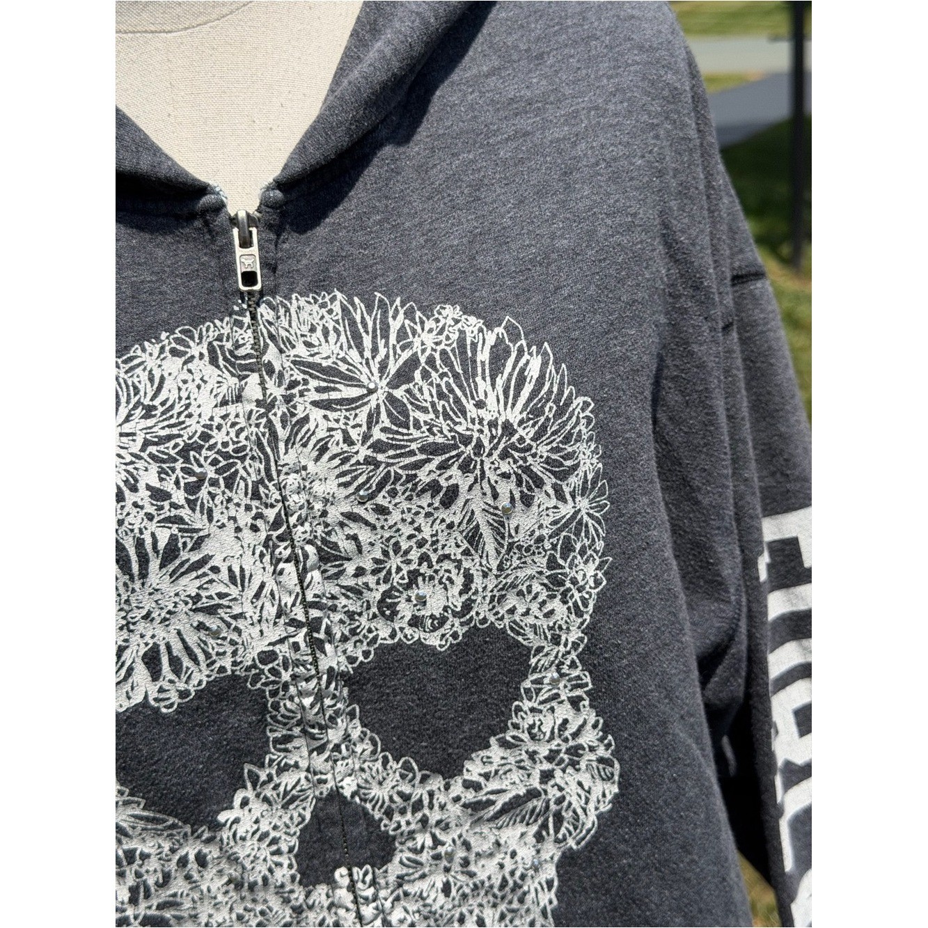 Rare PINK Victoria’s Secret Y2K Skull Rhinestone Zip Hoodie Gray Y2K Mall Goth