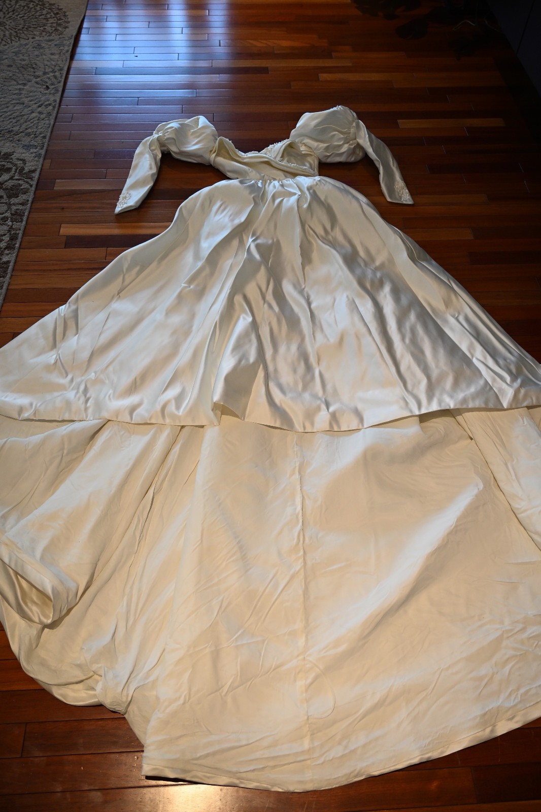 Vintage 80’s Piccione Wedding Dress Puff Sleeves Princess Gown XS Ivory
