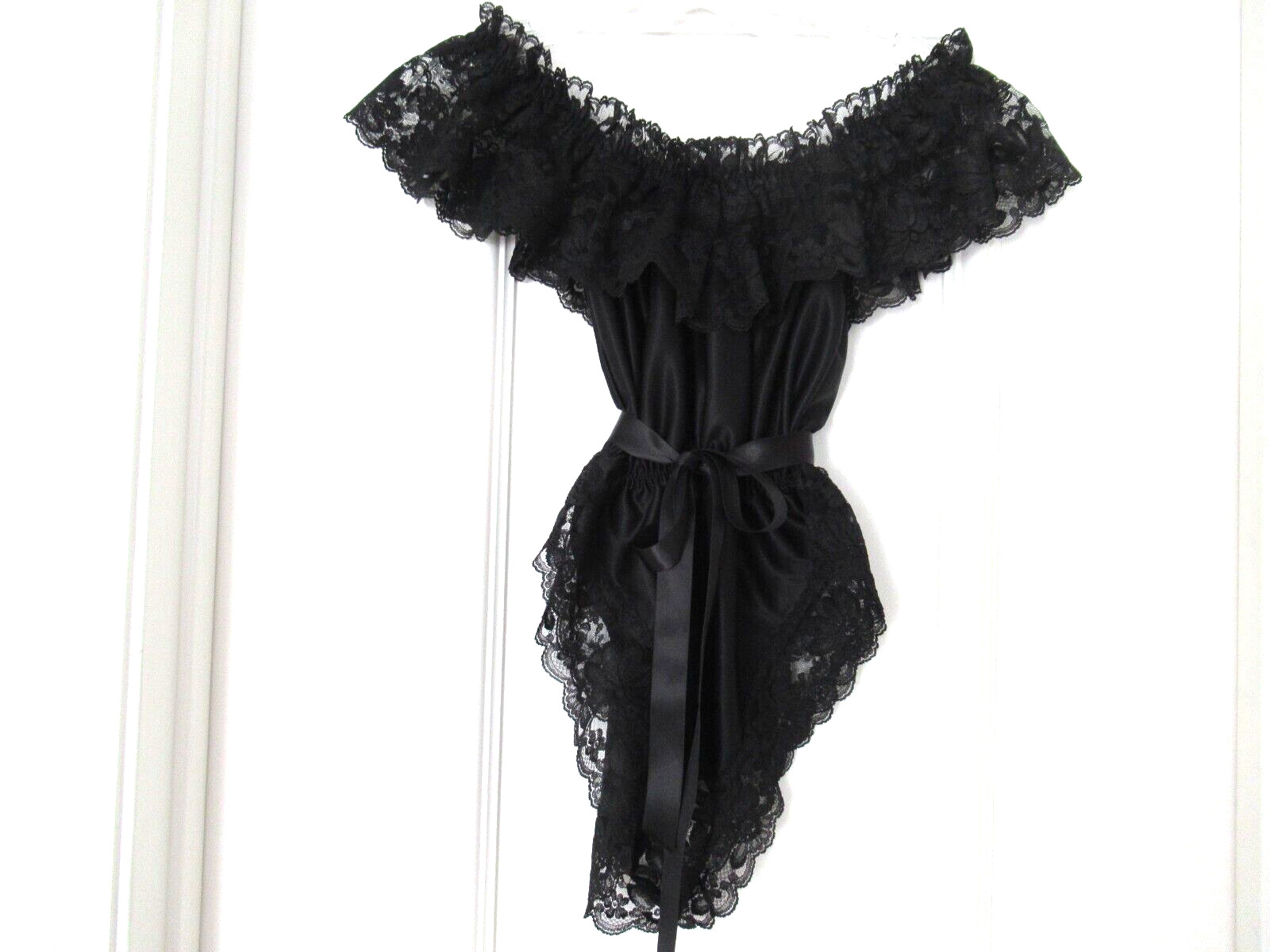 DELORES Poirette ILGWU Black Silky Lace Teddy Romper Bodysuit Cover-up Small NEW