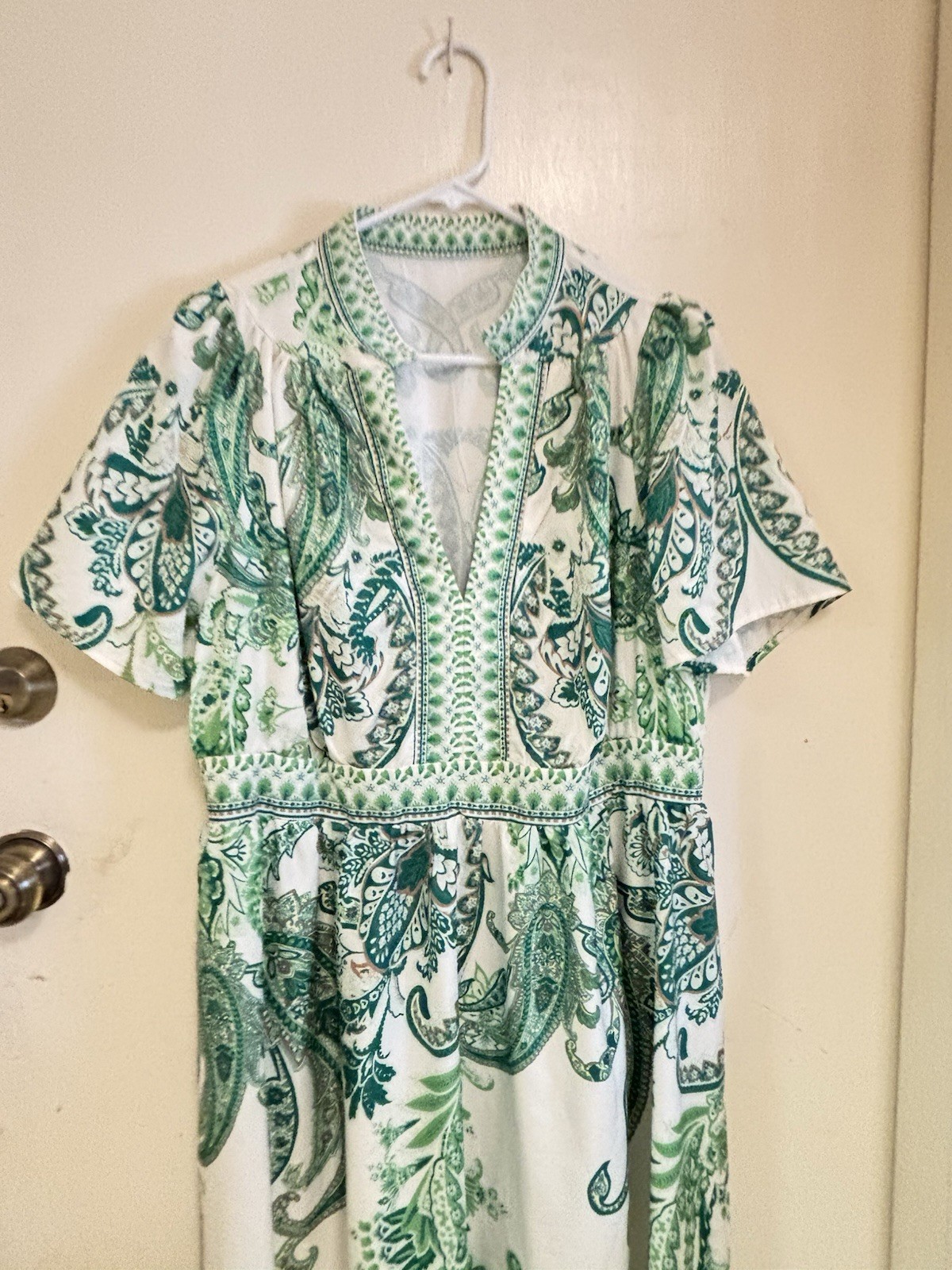Vintage Dress Polyester Vintage 1970s Style Green And Cream Ornate Size L