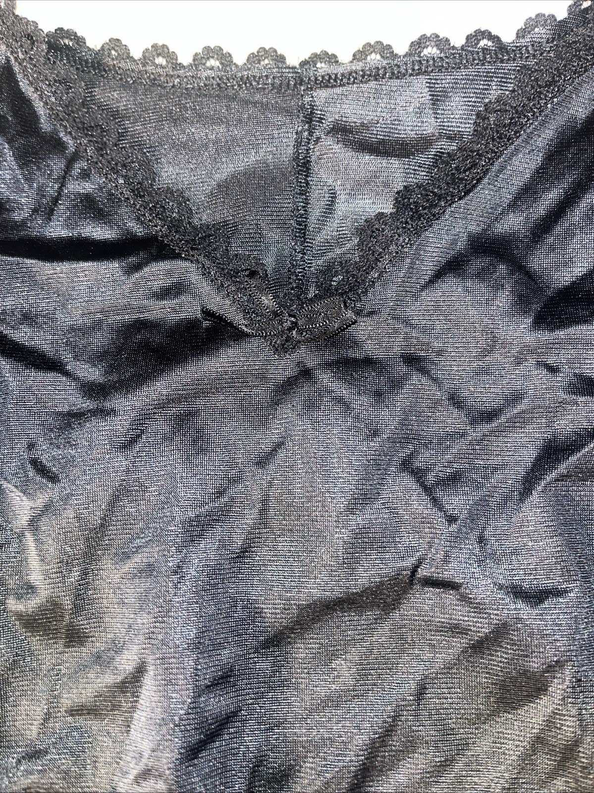 WARNERS PERFECT MEASURE 55200 Black antron III nylon camisole slip top 40 / XL