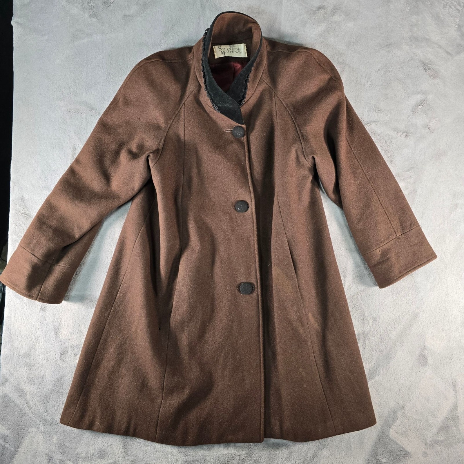 Vintage 1980s Stephanie Matthews Velvet Collar Brown Wool Coat (Size 4) *Fair