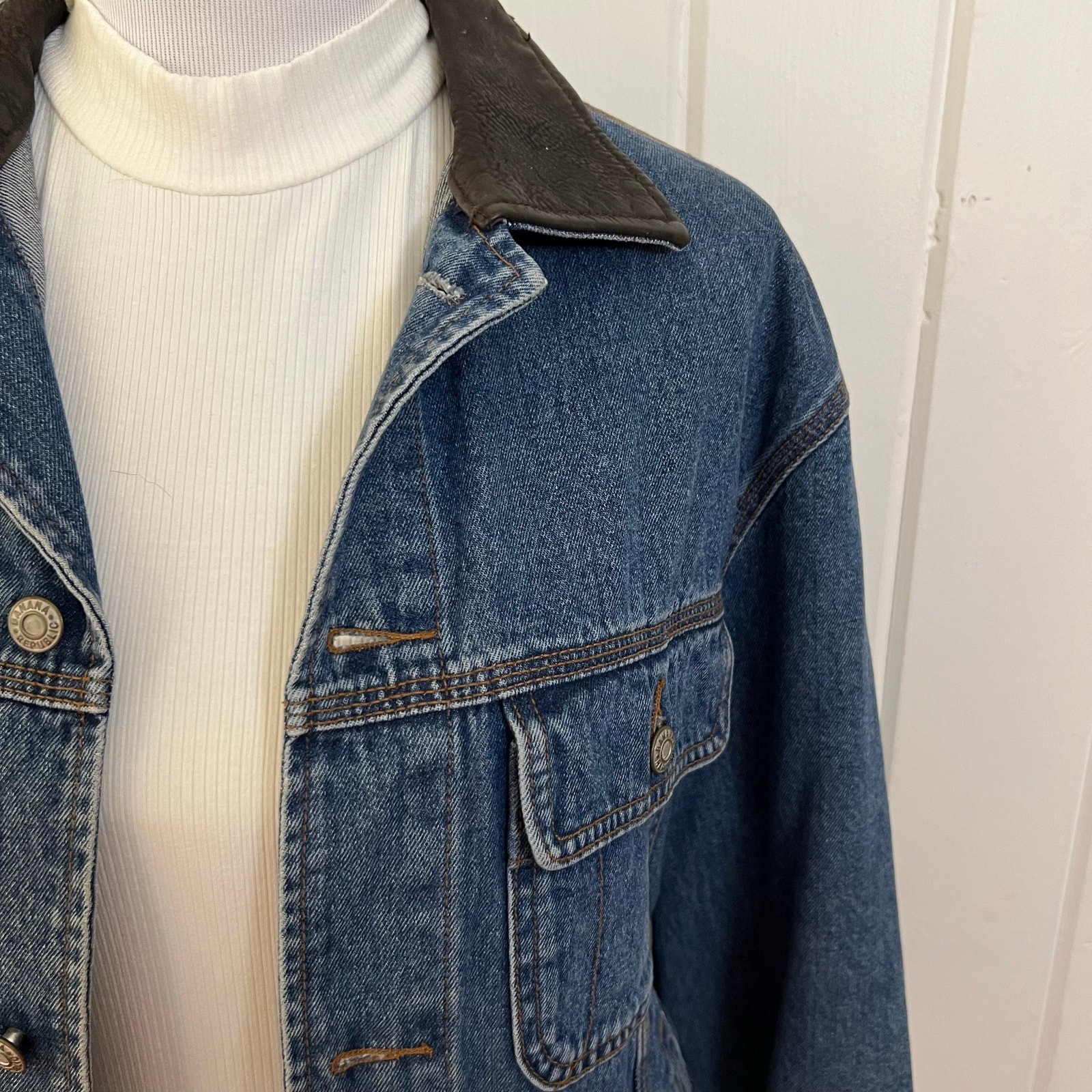 Vintage 90s Banana Republic Leather Collar Denim Jacket Oversized Women’s L