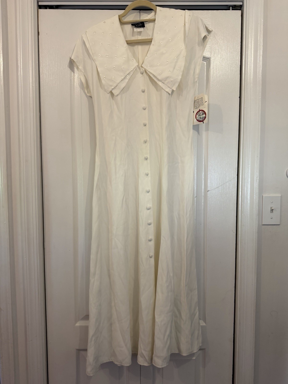 VTG Wild Rose White Bridal Day Dress Peter Pan Collar Padded Midi Buttons