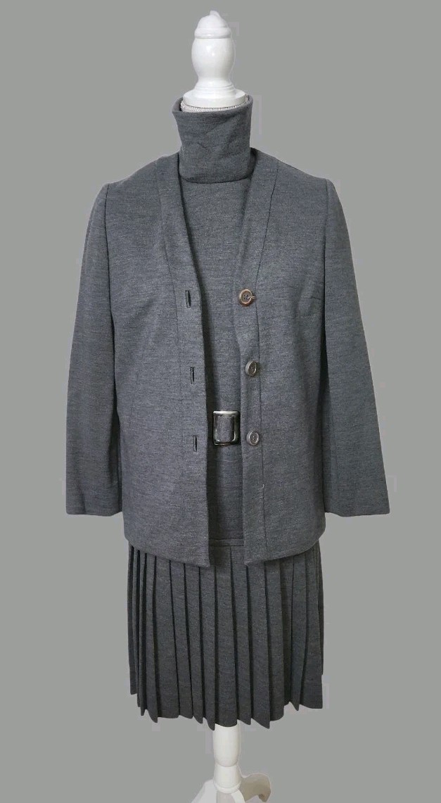 Vintage 60s Carlye Two Piece Pleated Dress Jacket Set Gray ILGWU