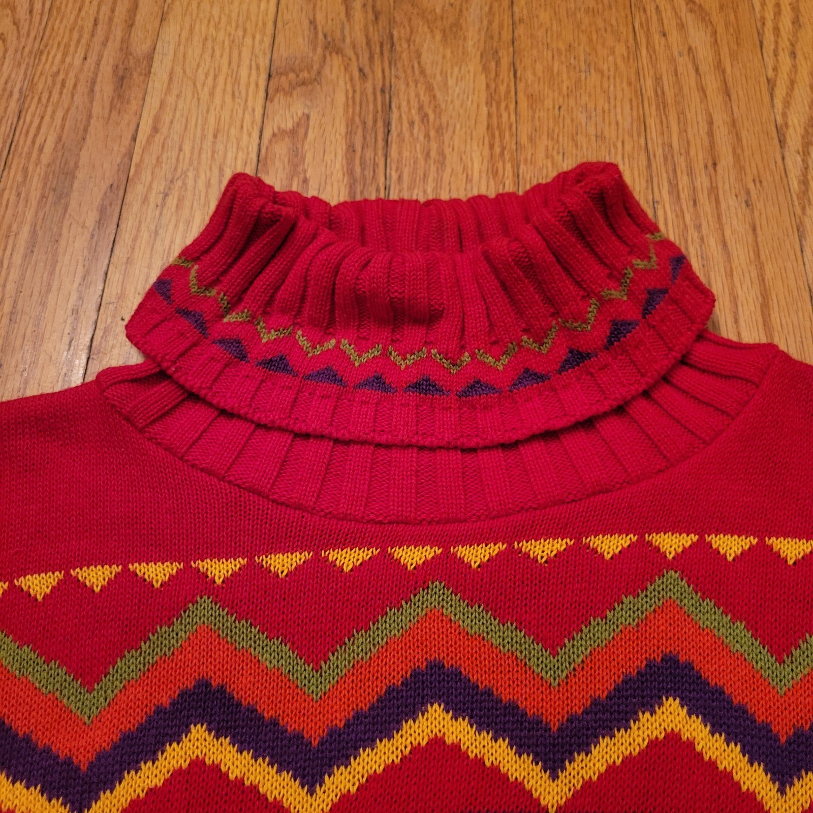 Della McKain Vintage Geometric Turtleneck Sweater Red Multicolor USA L