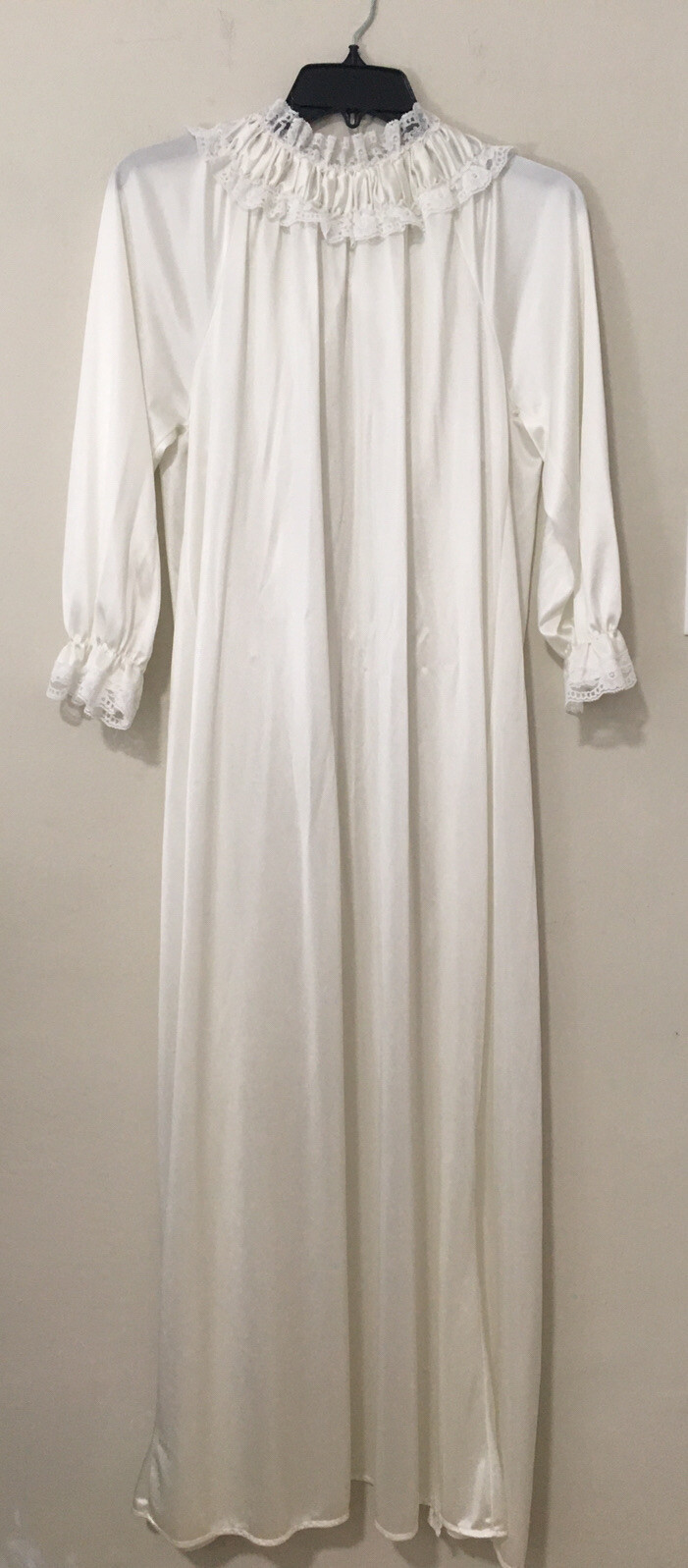 Vintage Glencraft White Robe With Lace Trim Union Label Size Small