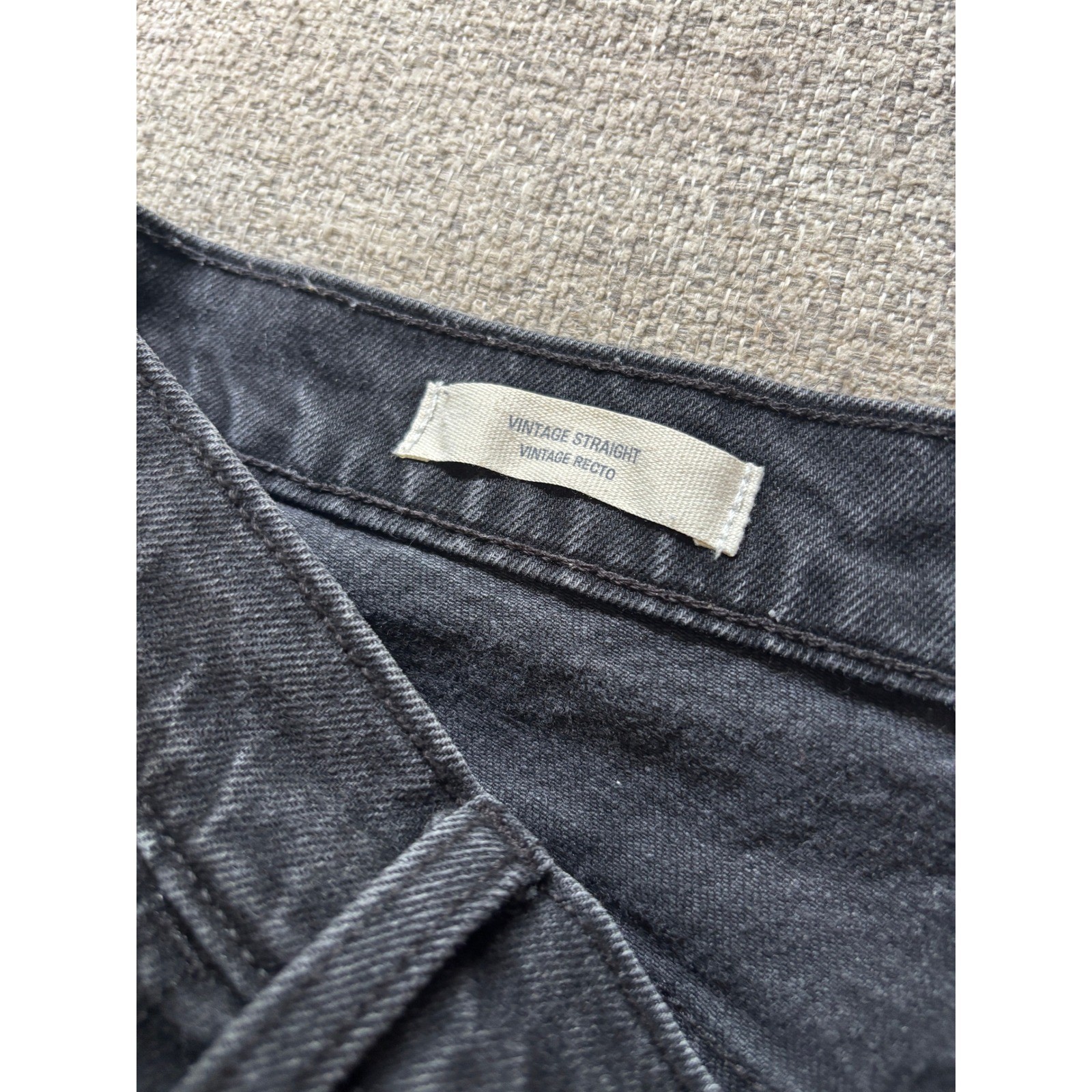 Universal Thread Vintage Straight Distressed Black Jeans Women’s Size 12/31S