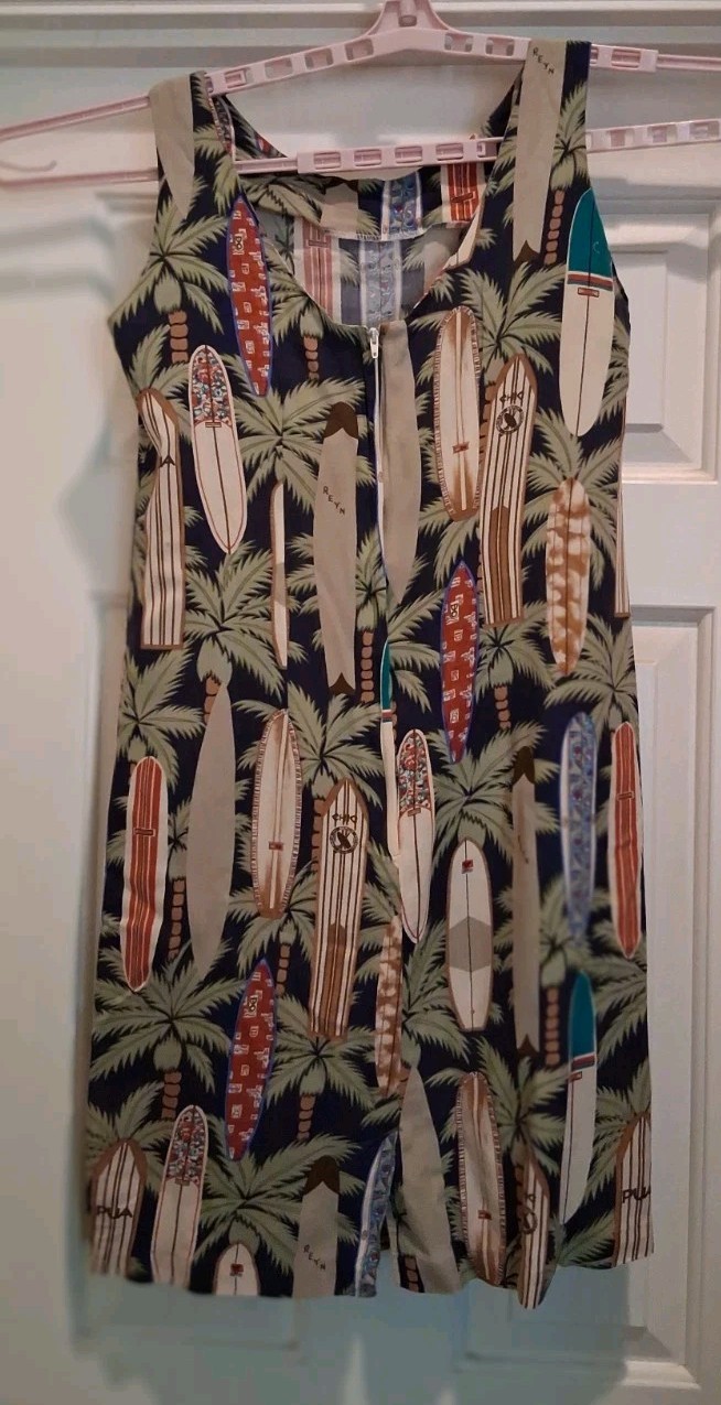Womens Vintage Reyn Spooner Hawaiian dress sleeveless S rayon blue surfboard