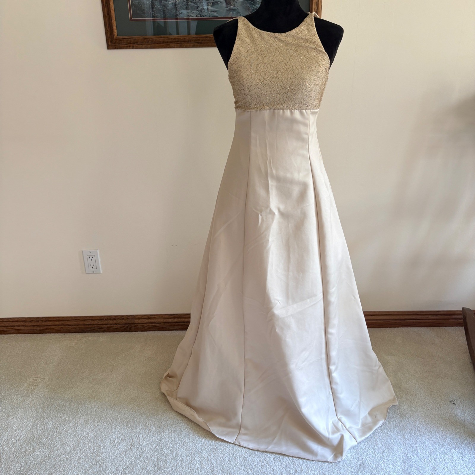 Roberta Vintage Evening Gown Womens 5/6 Gold Metallic Strappy Back Formal Dress