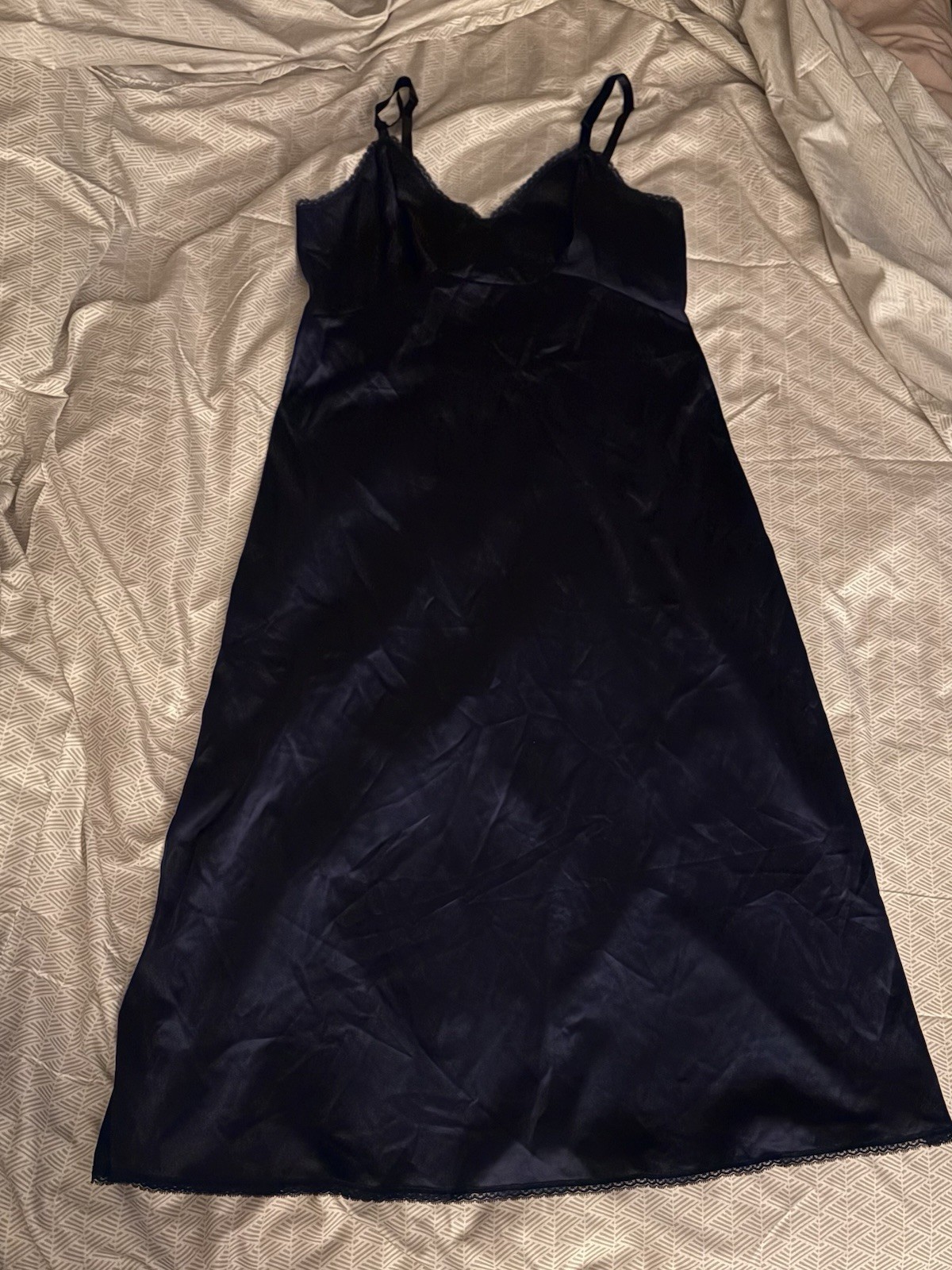 Vintage 80s Vanity Fair Midi 100% Nylon Slip Dress Small