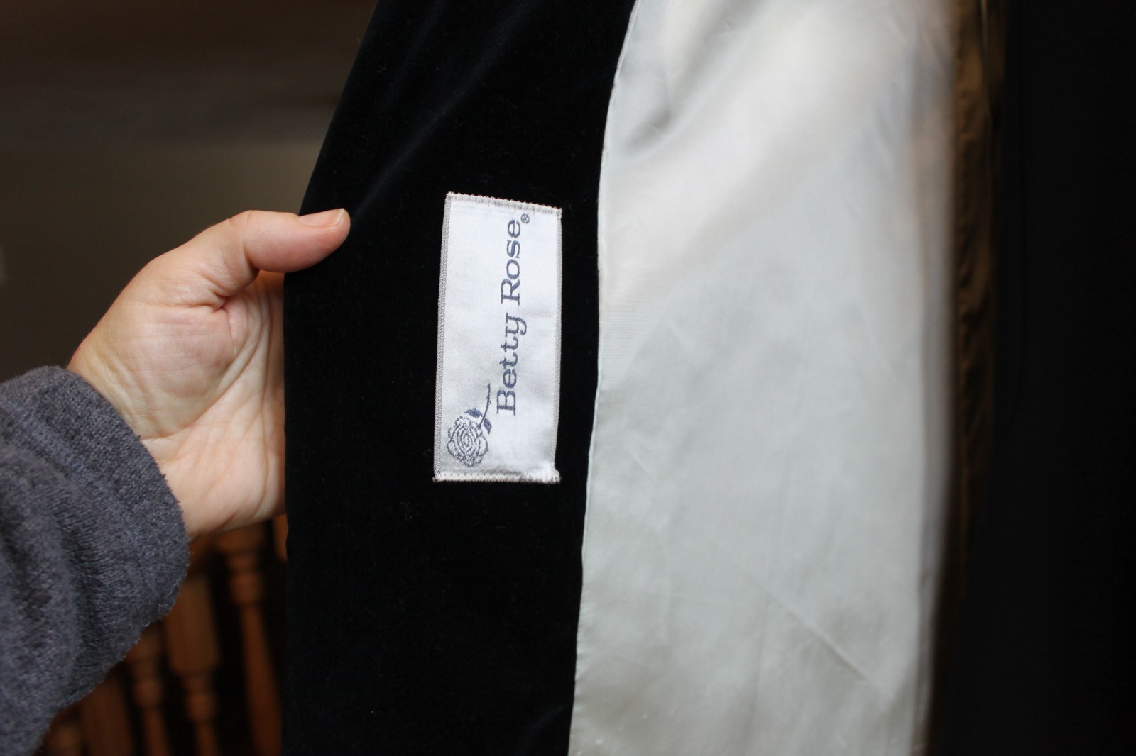 Betty Rose Vintage black Velvet Swing Coat 1950’s or 60s Size M 8 10
