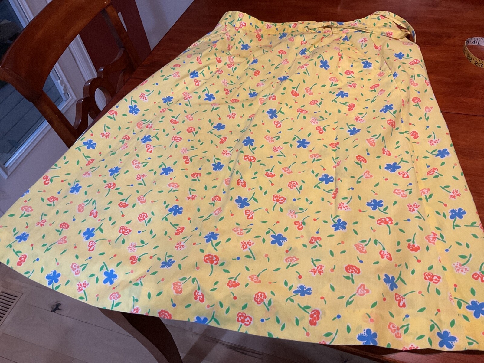 Vtg cotton Yellow Flower A-Line wrap skirt made in USA Carroll Reed New Hamp M