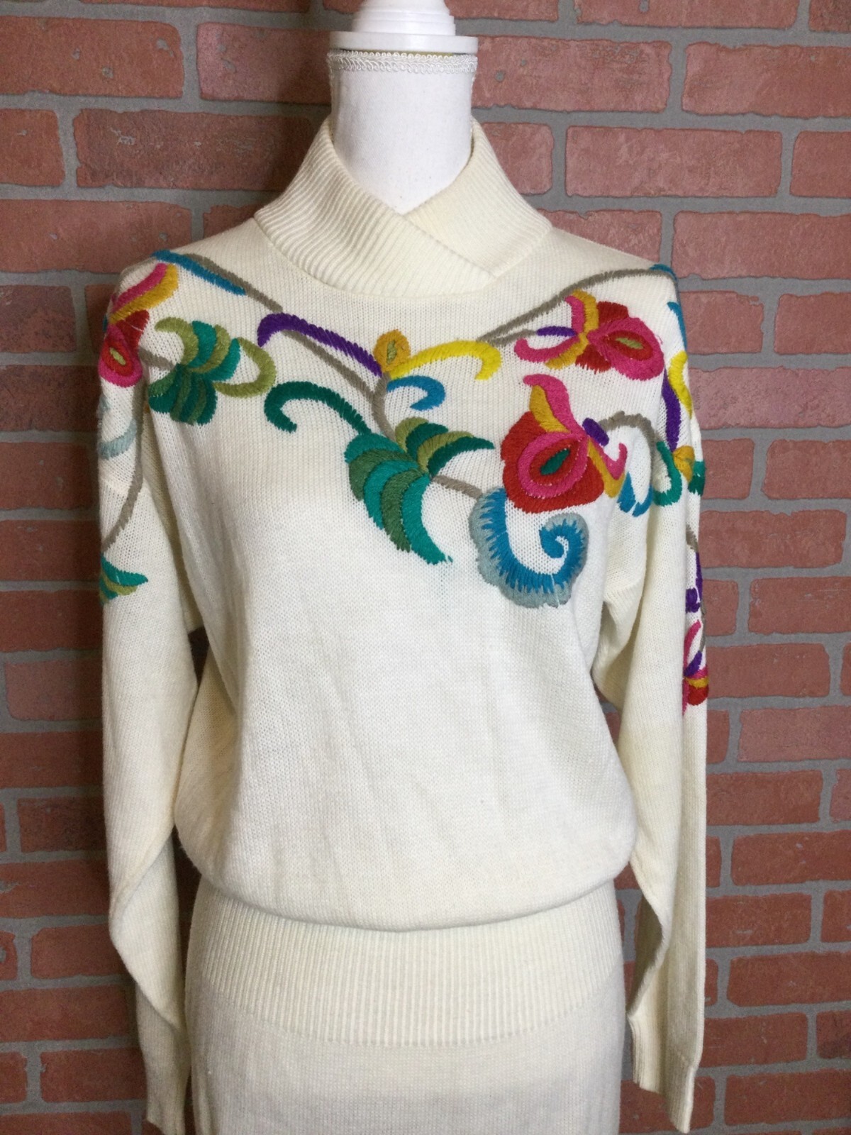 Vintage Darian Acrylic Knit Sweater Dress Crewel Embroidered Floral Slouch Midi