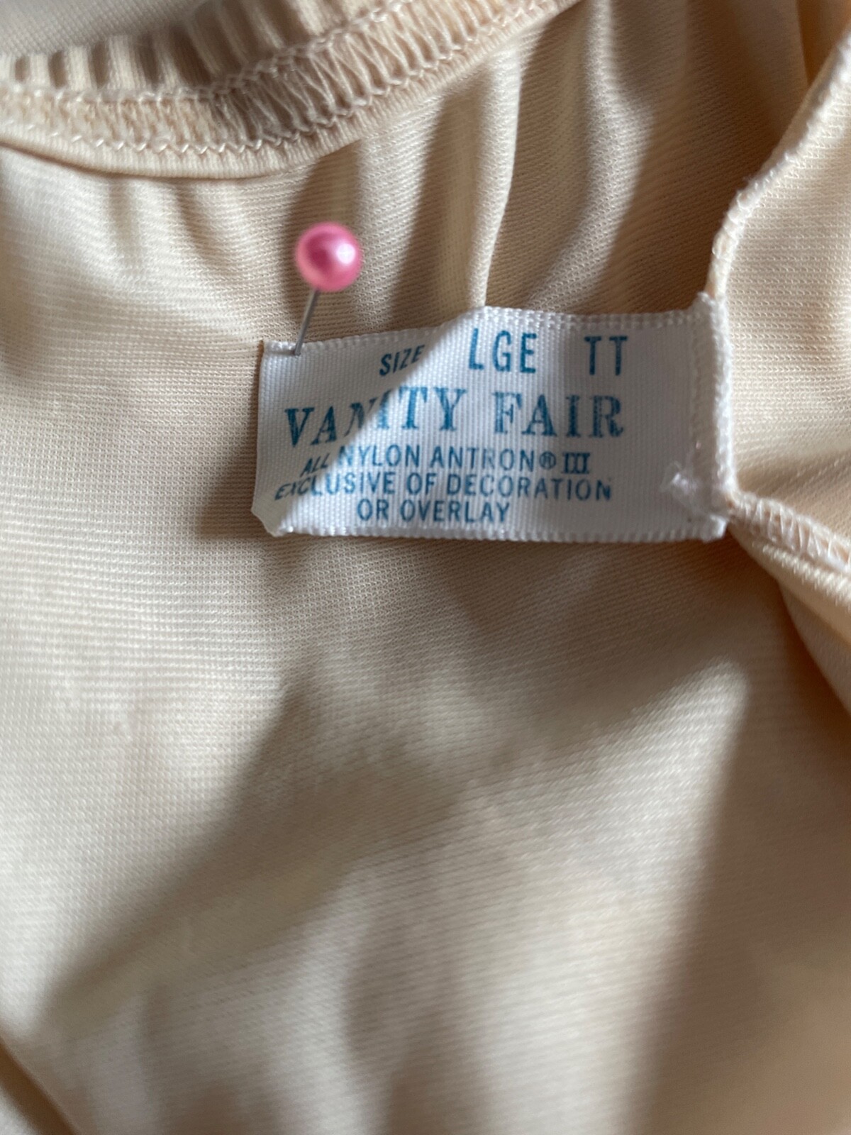 VTG VANITY FAIR*TAN NUDE A-LINE LACE TRIM NYLON HALF SLIP*L