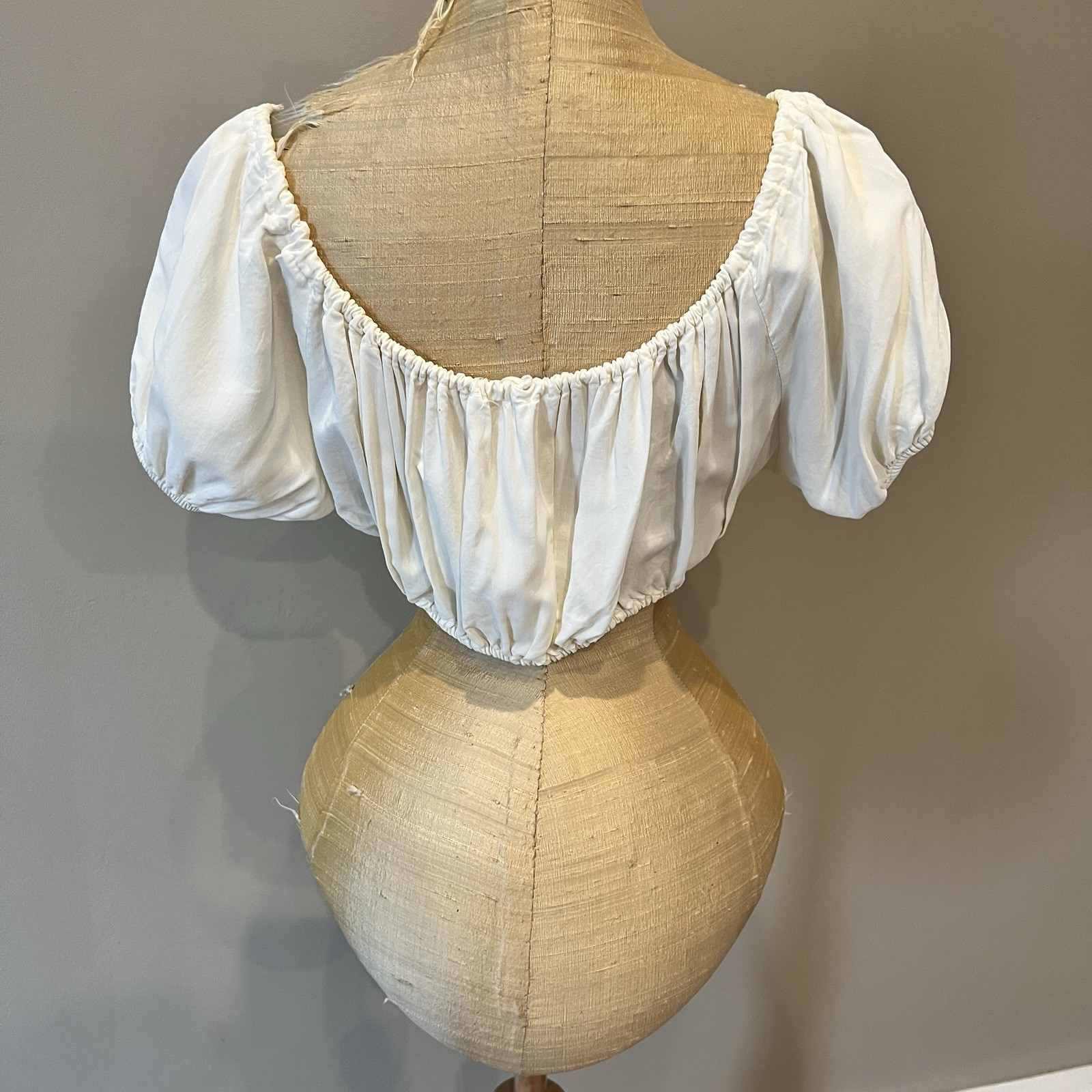 Vintage Victorian Crop Top Small Ivory Boho Hippie Ren Fair Stretch Bubble Hem
