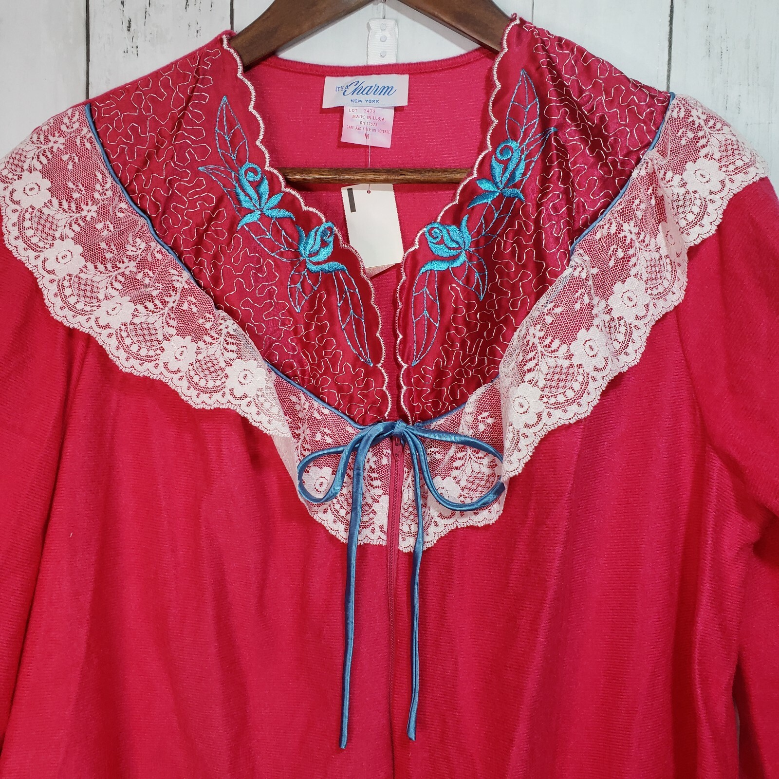 Vintage NWT Deadstock It’s A Charm Robe Housecoat Size Medium Cottagecore USA