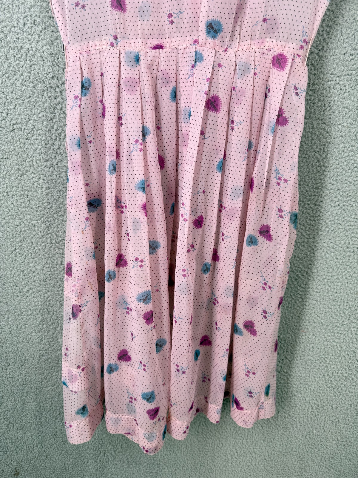 Vintage 30’s Shirt Dress Size M Button Front Casual Sheer Heart Motif Collared