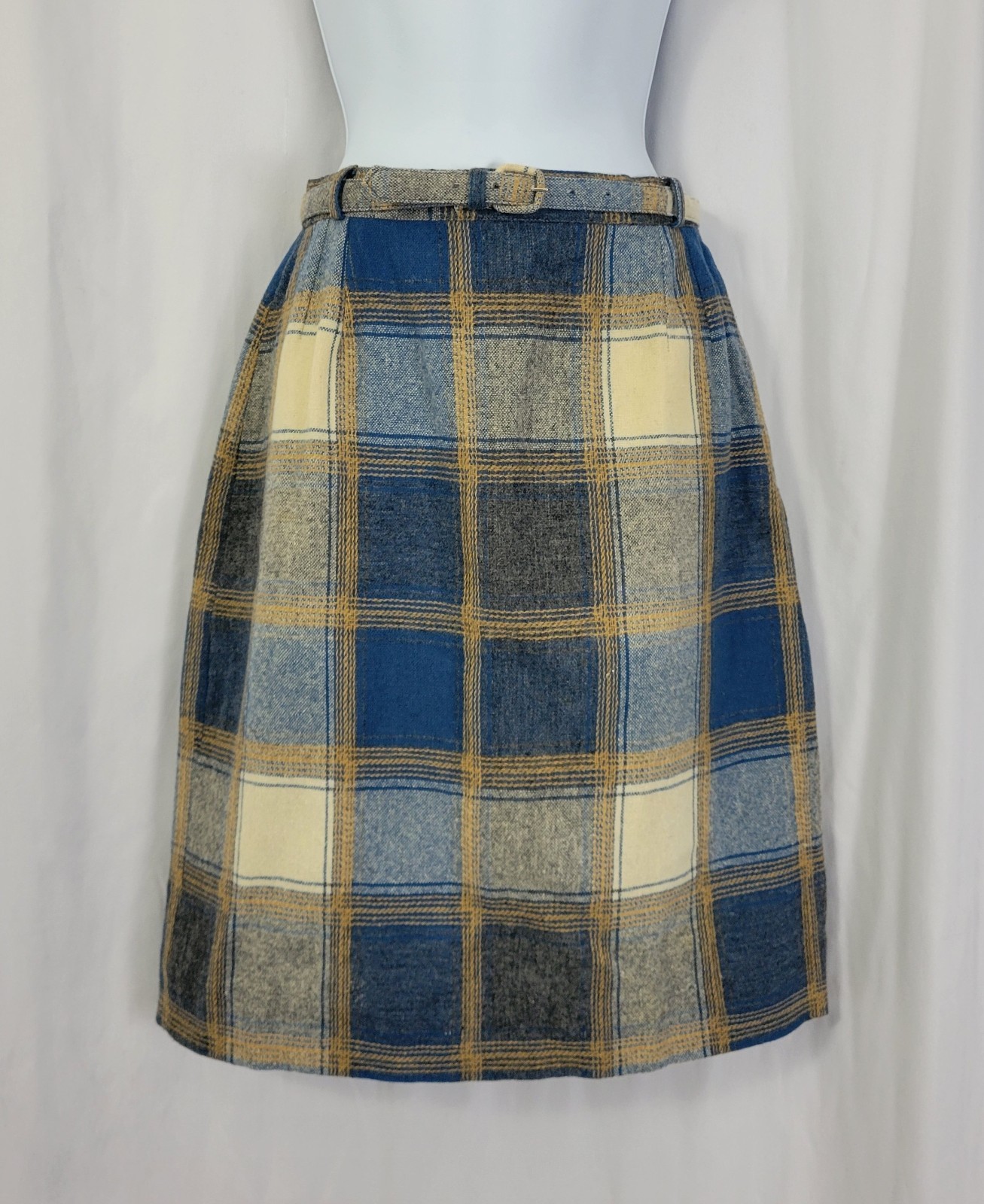 Vintage Blue/Cream/Tan Plaid Wool Skirt w Matching Belt Size XS? 26″ Waist