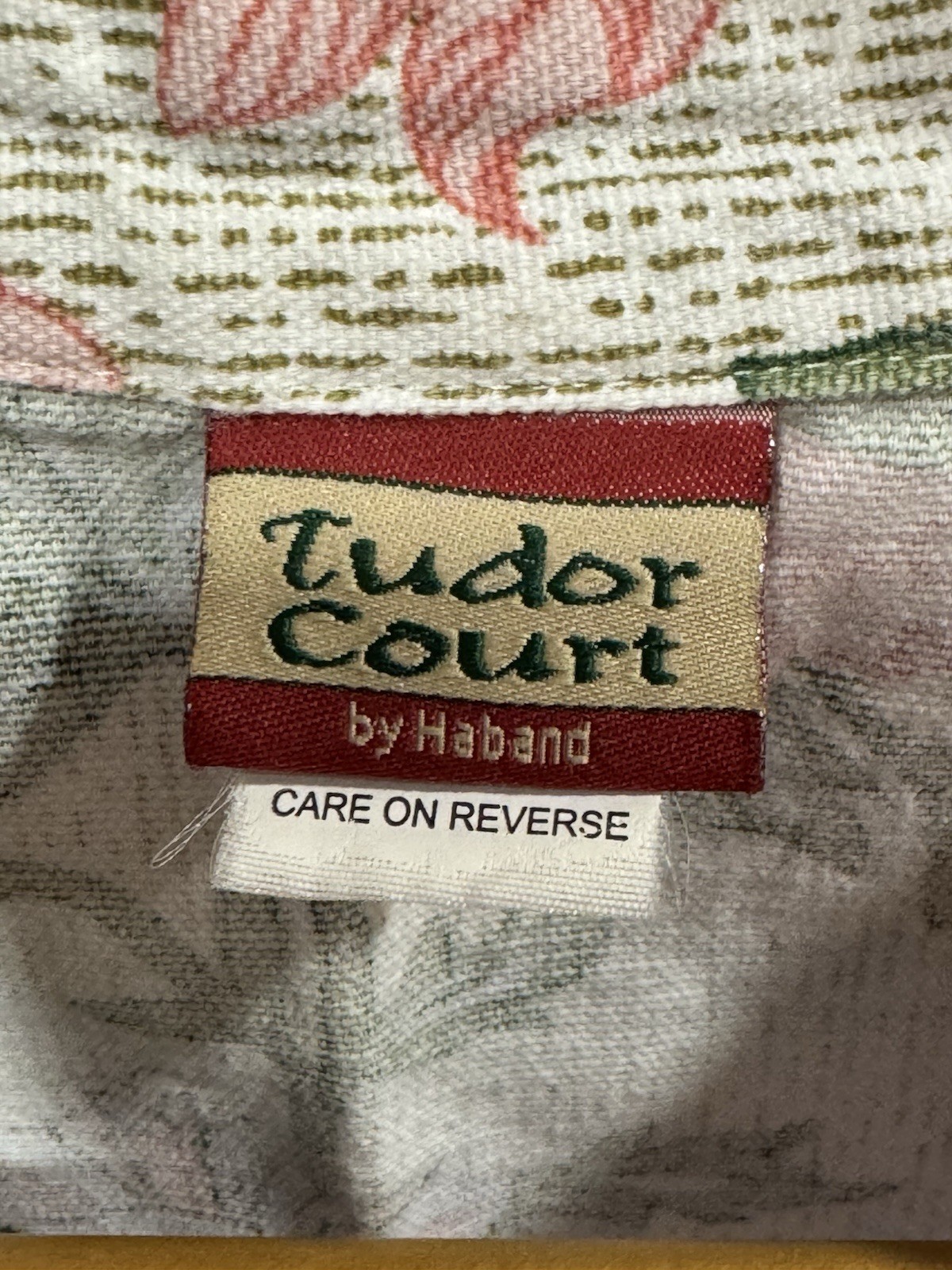 Tudor Court women’s vintage Asian inspired jacket Med. 100% cotton floral print