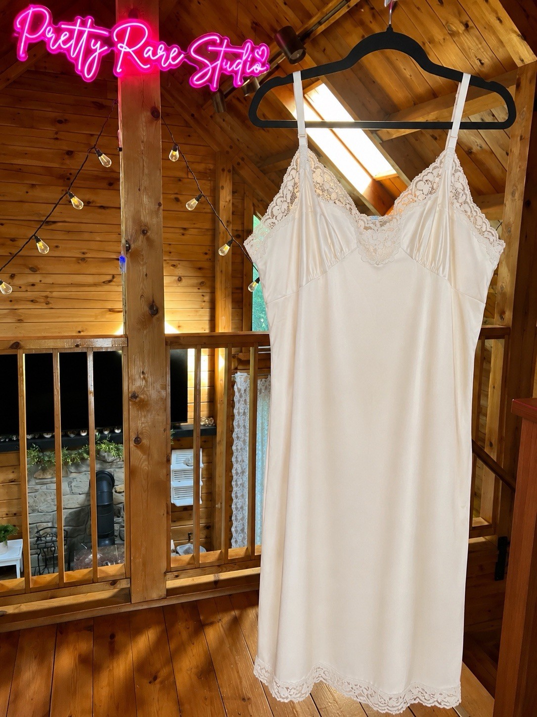 ✨Vintage By Mel-Lin White Satin Lace Full Slip Nightgown Size 40 USA ✨#203