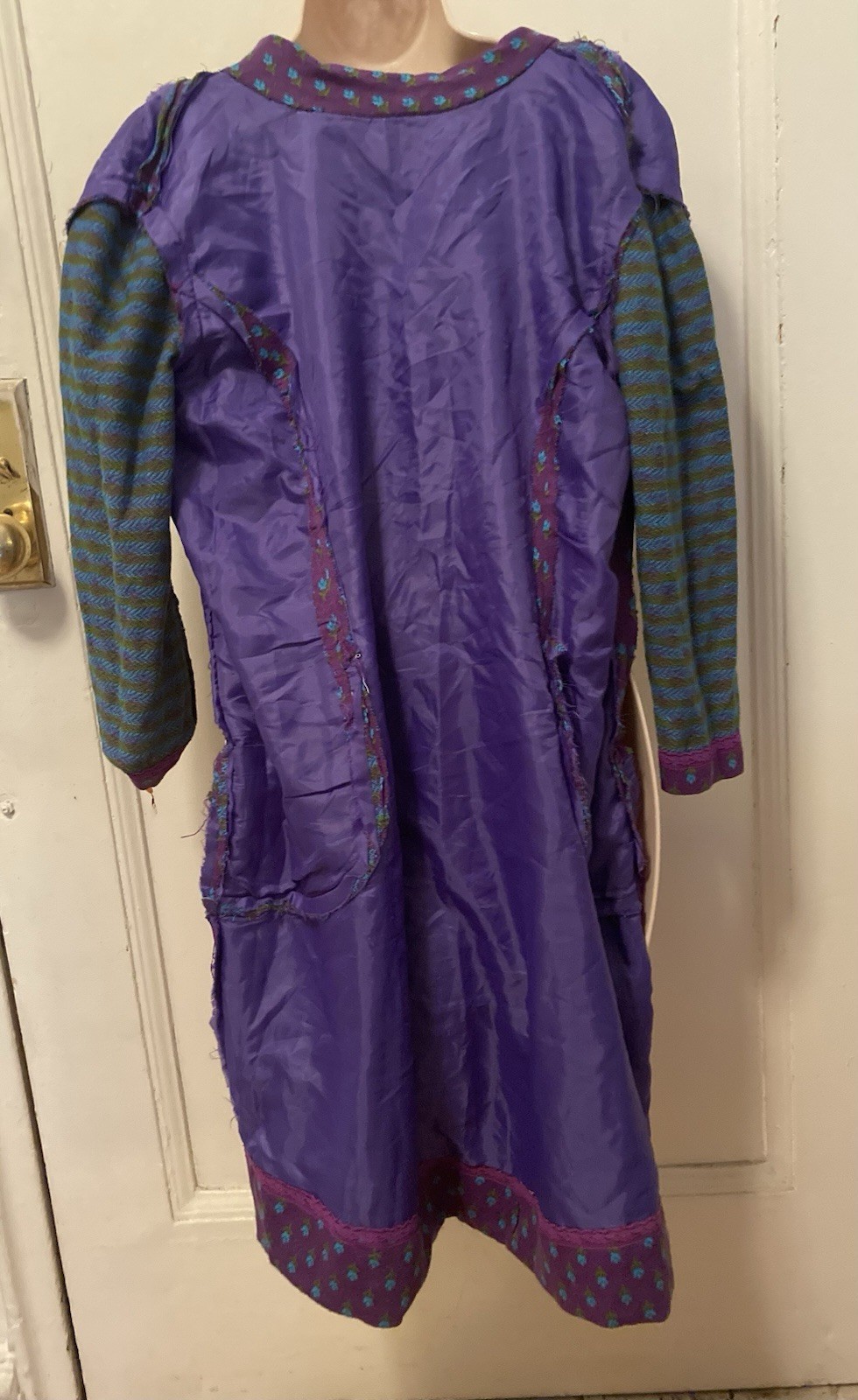 Vintage 1960s 70s Cottage Core Tulip Purple Dolly Mock Neck Groovy Mini M/L