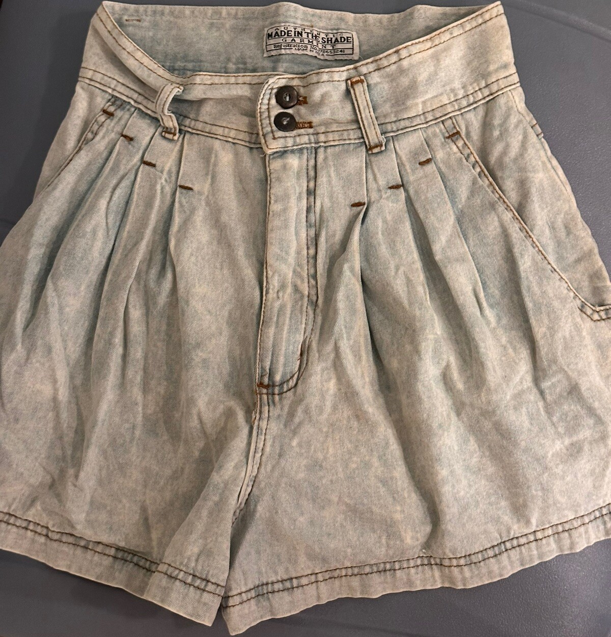 Y2K Women’s Vintage Made in the Shade Denim Pleated Jean Shorts Sz 9