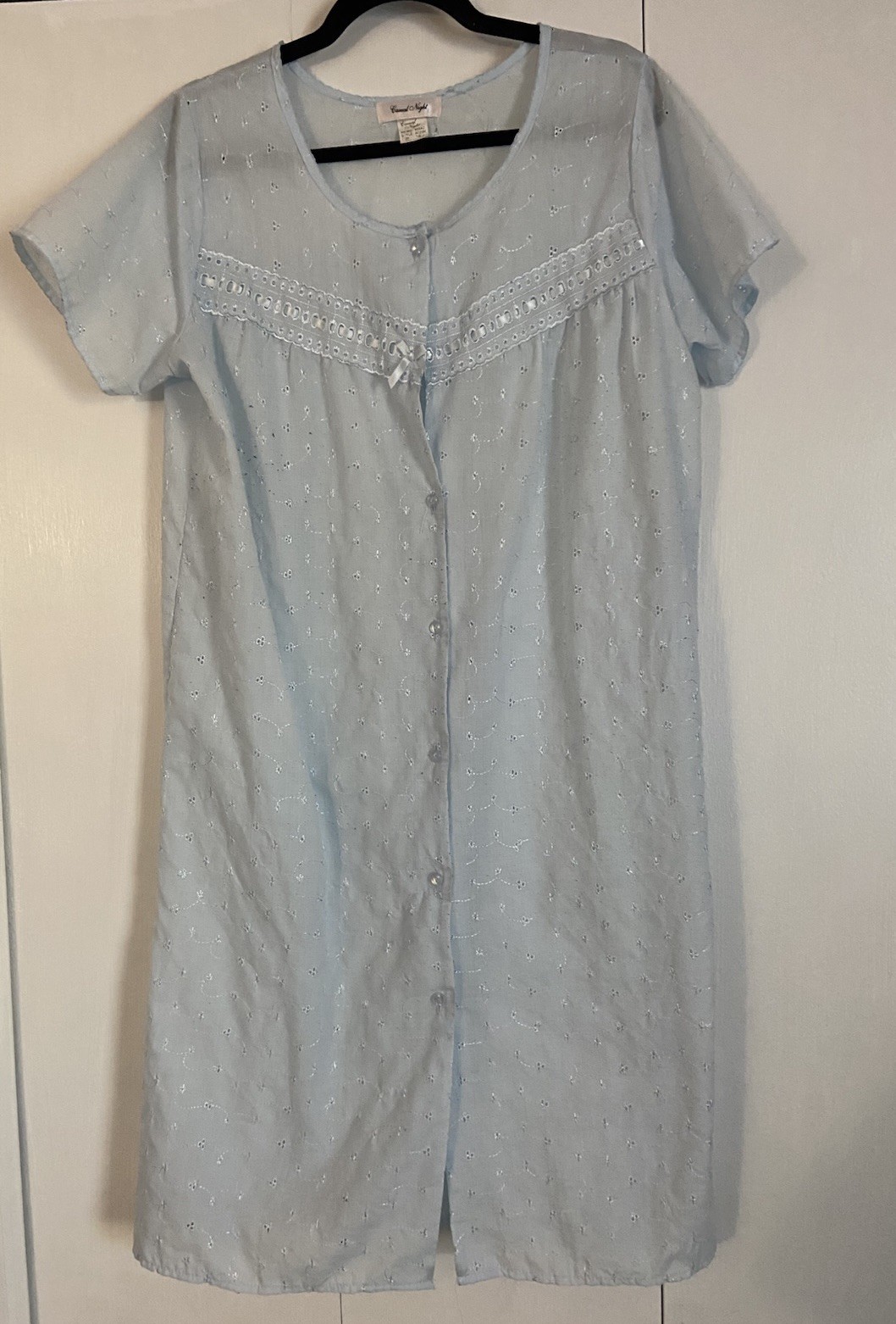 Casual Night Vintage Nightgown M Blue Eyelet Cottagecore Button Short Sleeve 41”